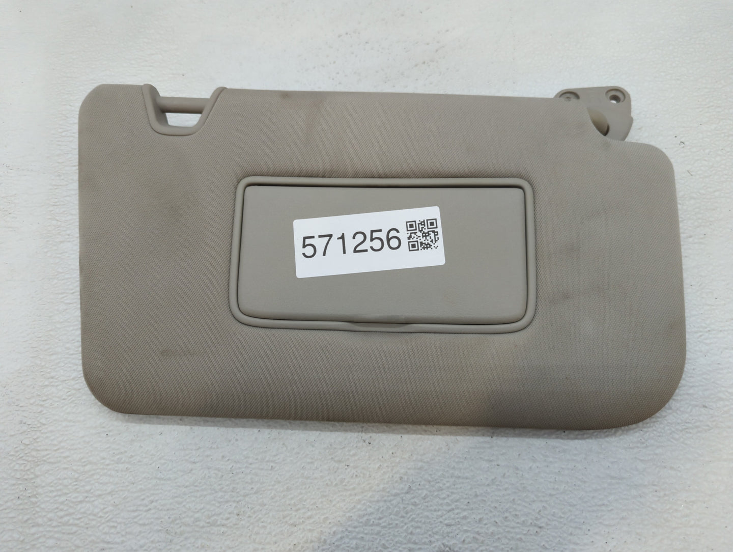 2014-2017 Nissan Rogue Sun Visor Shade Replacement Passenger Right Mirror Fits Fits 2014 2015 2016 2017 OEM Used Auto Parts 