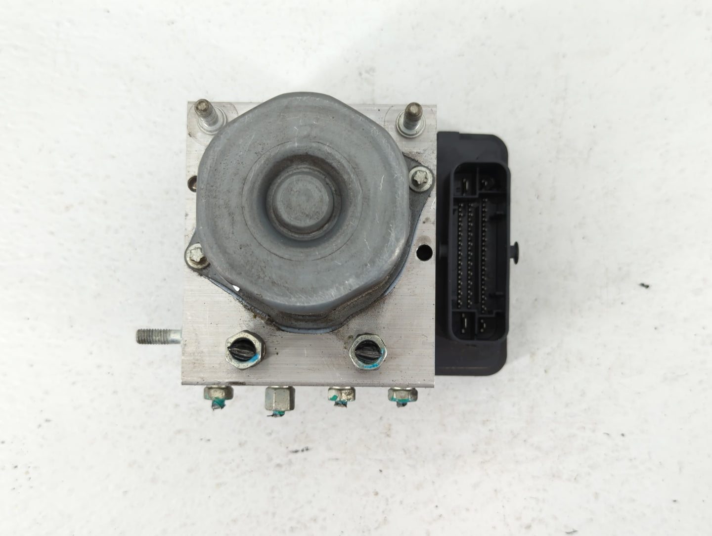 2015-2016 Nissan Rogue ABS Pump Control Module Replacement P/N:47660 5HA0A Fits Fits 2015 2016 OEM Used Auto Parts - Oemused