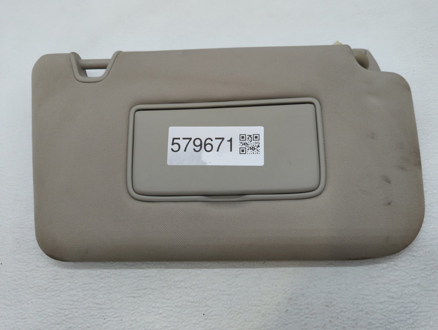 2014-2017 Nissan Rogue Sun Visor Shade Replacement Passenger Right Mirror Fits Fits 2014 2015 2016 2017 OEM Used Auto Parts 