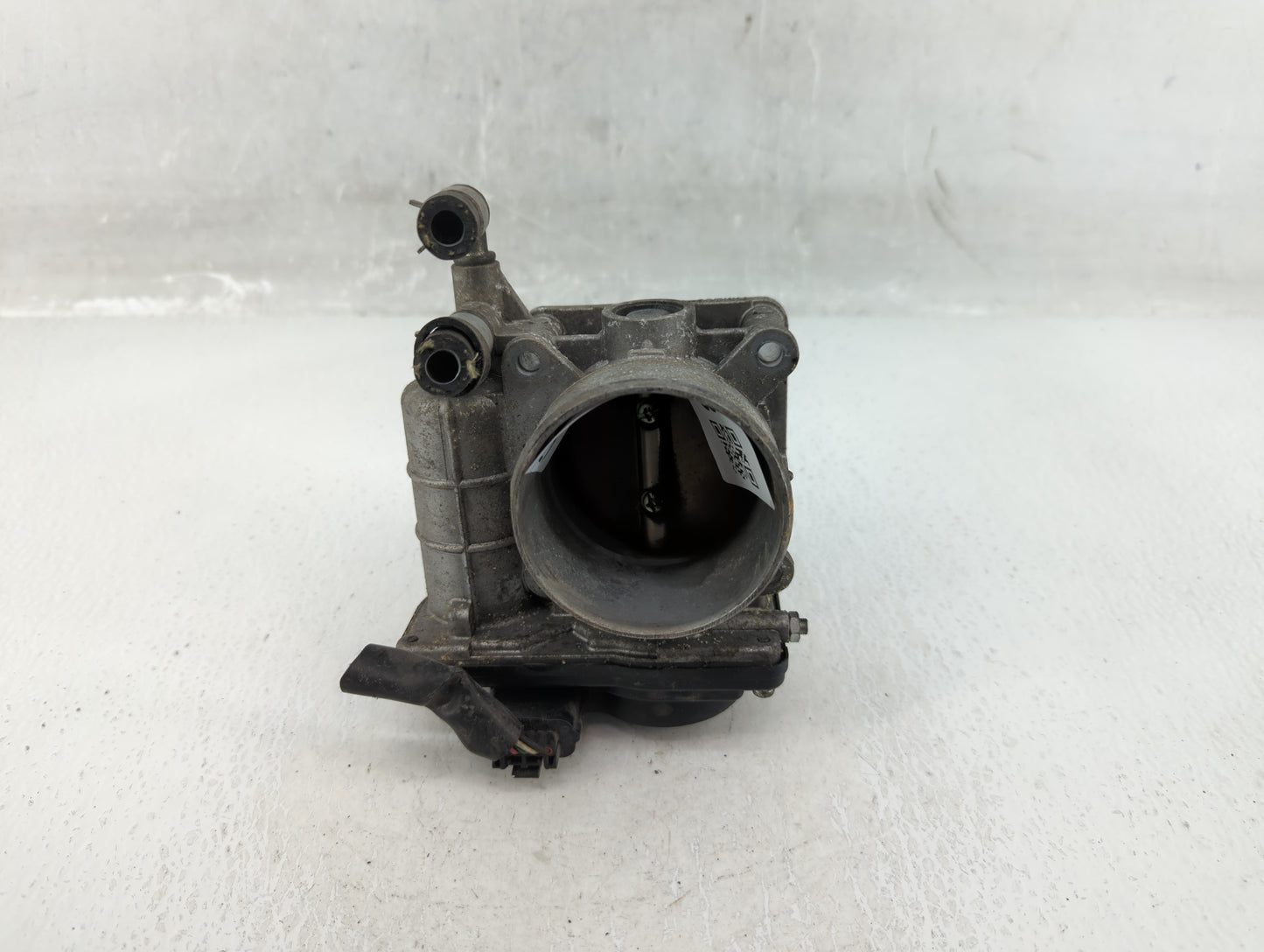 2011-2015 Nissan Rogue Throttle Body P/N:RME60-15 Fits Fits 2011 2012 2013 2014 2015 OEM Used Auto Parts - Oemusedautoparts1