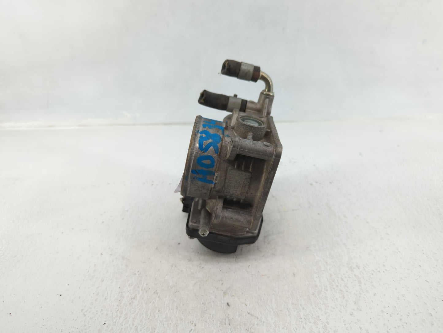 2011-2015 Nissan Rogue Throttle Body P/N:RME60-15 Fits Fits 2011 2012 2013 2014 2015 OEM Used Auto Parts - Oemusedautoparts1