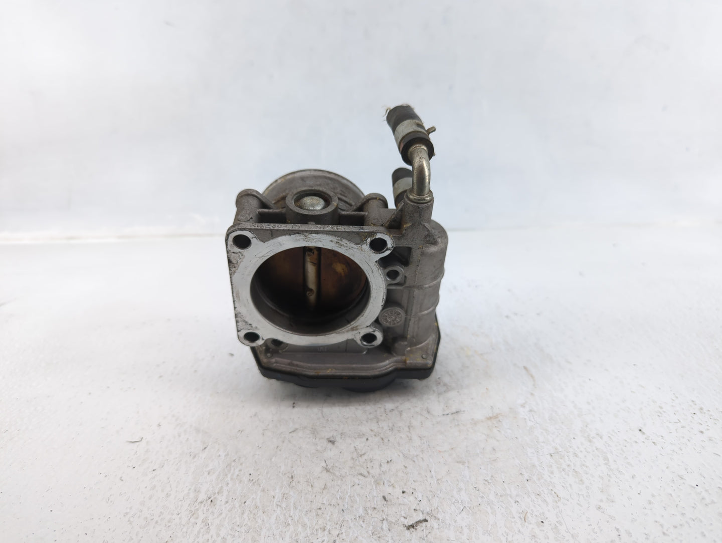 2011-2015 Nissan Rogue Throttle Body P/N:RME60-15 Fits Fits 2011 2012 2013 2014 2015 OEM Used Auto Parts - Oemusedautoparts1