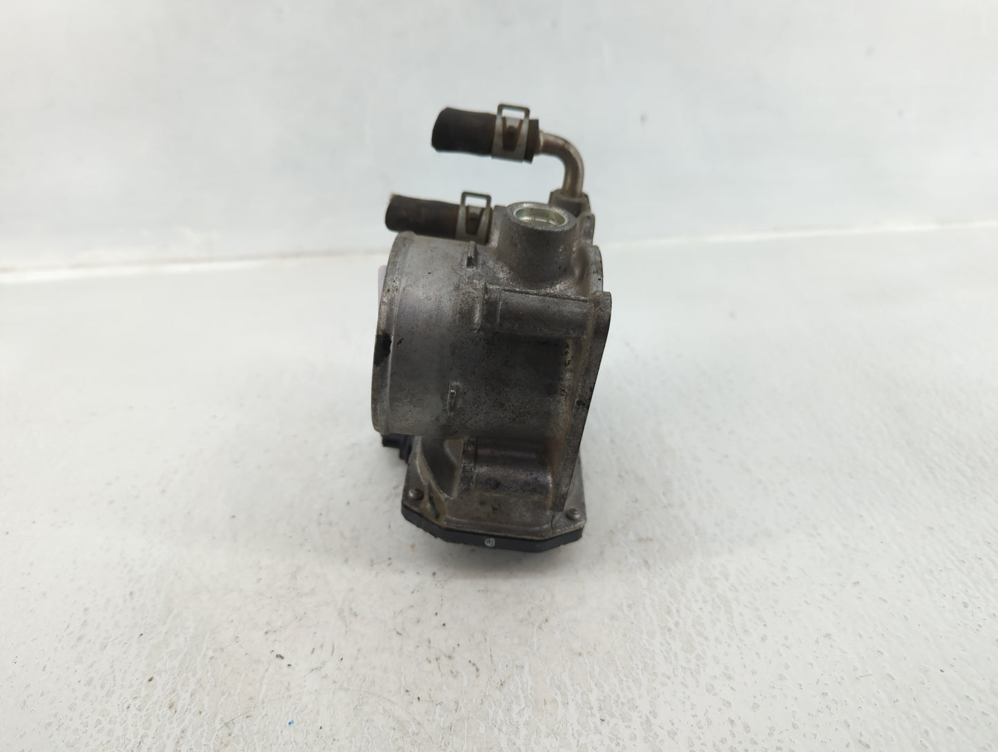 2014-2020 Nissan Rogue Throttle Body P/N:3TA60-01 Fits Fits 2013 2014 2015 2016 2017 2018 2019 2020 OEM Used Auto Parts - Oe