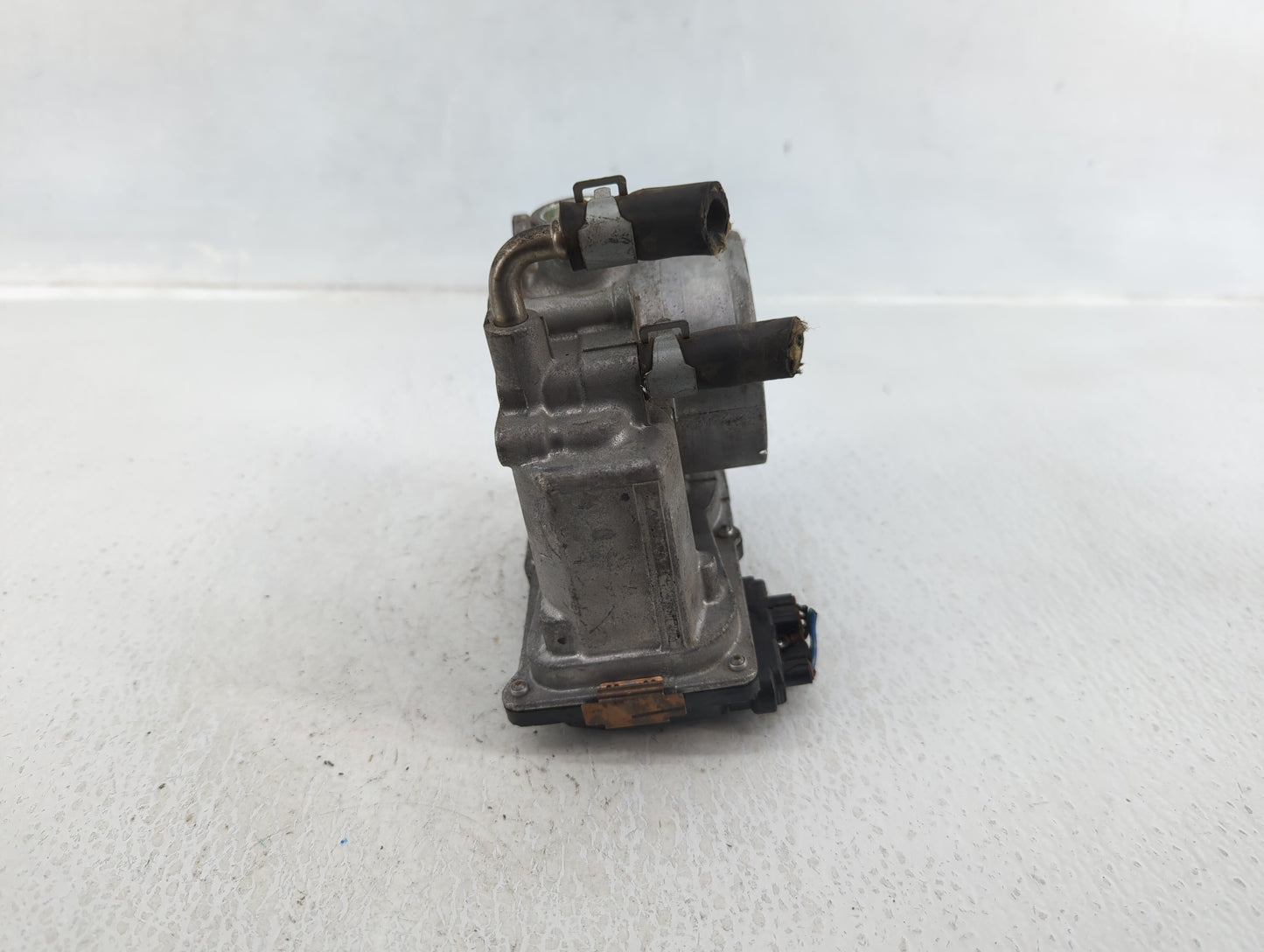2014-2020 Nissan Rogue Throttle Body P/N:3TA60-01 Fits Fits 2013 2014 2015 2016 2017 2018 2019 2020 OEM Used Auto Parts - Oe