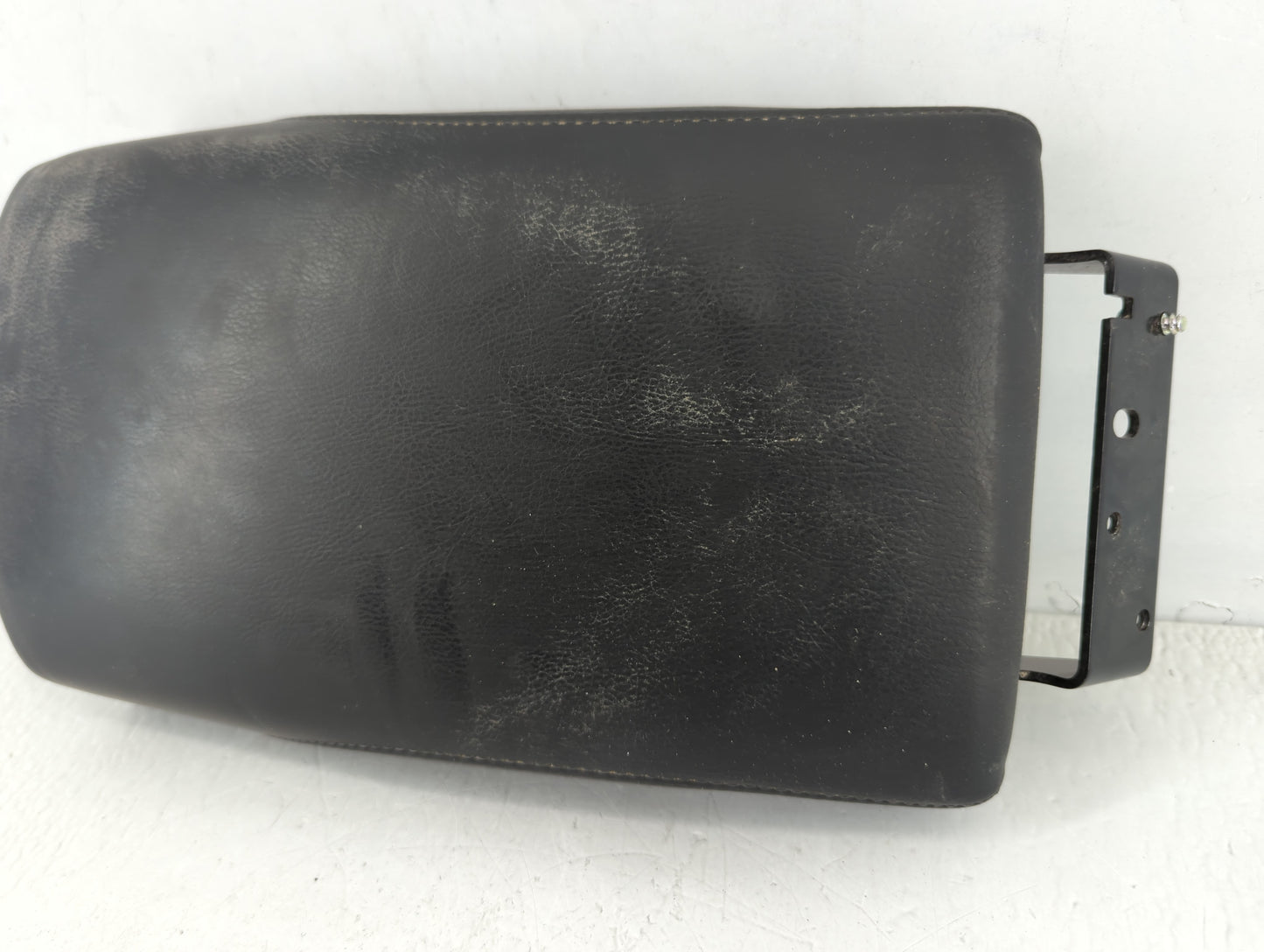 2015 Nissan Rogue Center Console Armrest Cover Lid Black - Oemusedautoparts1.com