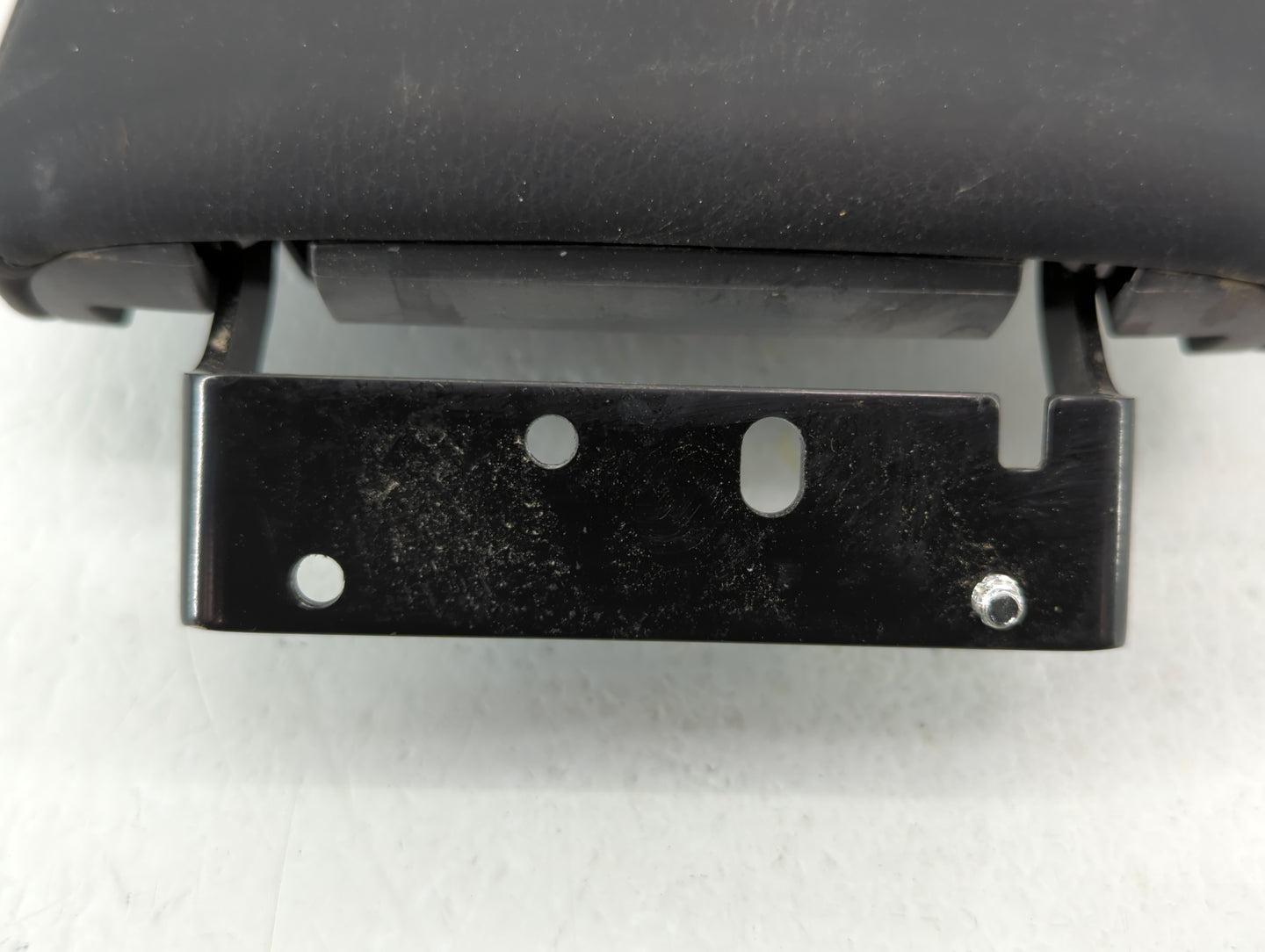 2015 Nissan Rogue Center Console Armrest Cover Lid Black - Oemusedautoparts1.com