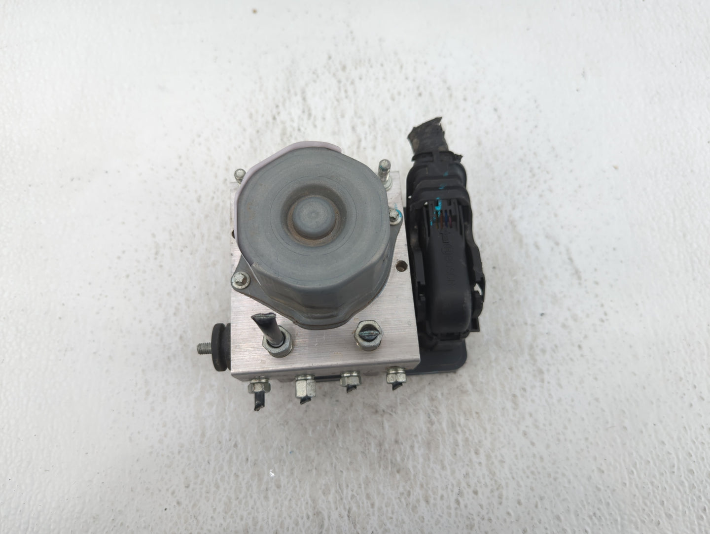 2015-2016 Nissan Rogue ABS Pump Control Module Replacement P/N:269 620 47660 5HA1A Fits Fits 2015 2016 OEM Used Auto Parts -