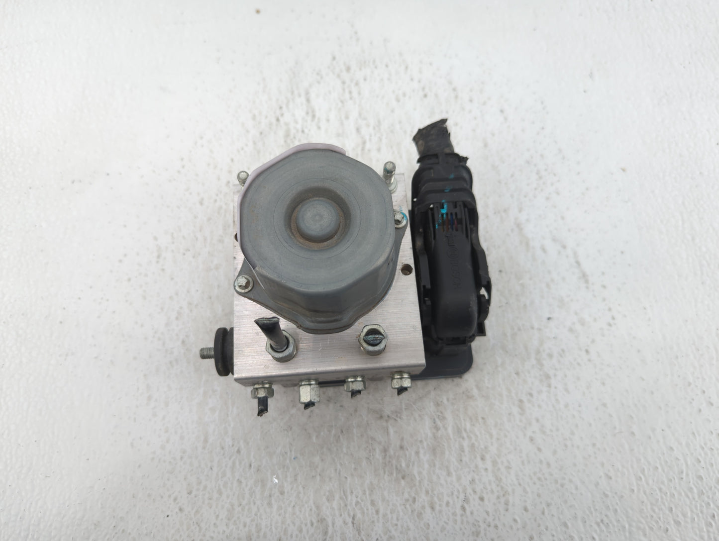 2015-2016 Nissan Rogue ABS Pump Control Module Replacement P/N:269 620 47660 5HA1A Fits Fits 2015 2016 OEM Used Auto Parts -