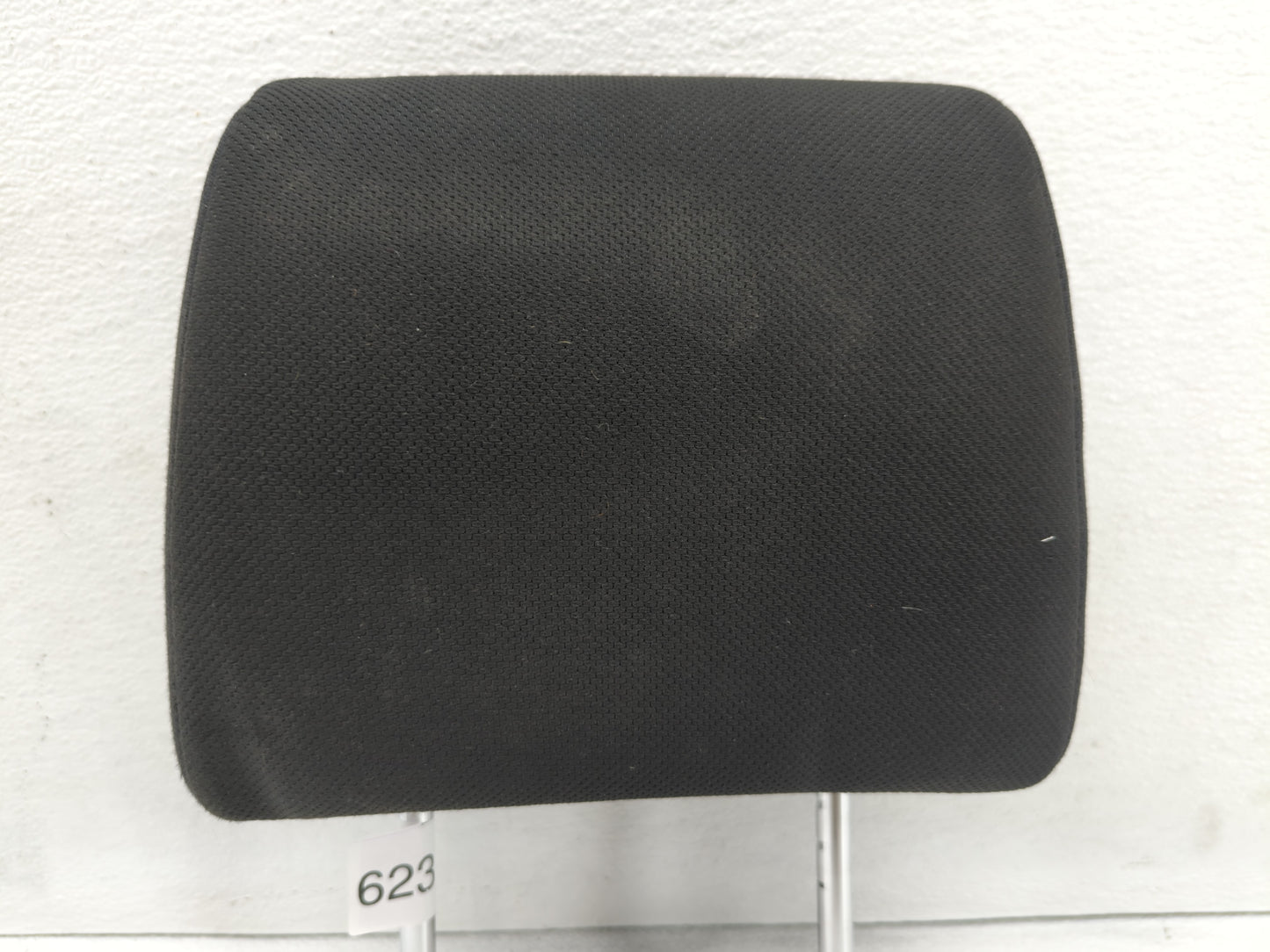 2015 Nissan Rogue Headrest Head Rest Front Driver Passenger Seat Fits OEM Used Auto Parts - Oemusedautoparts1.com