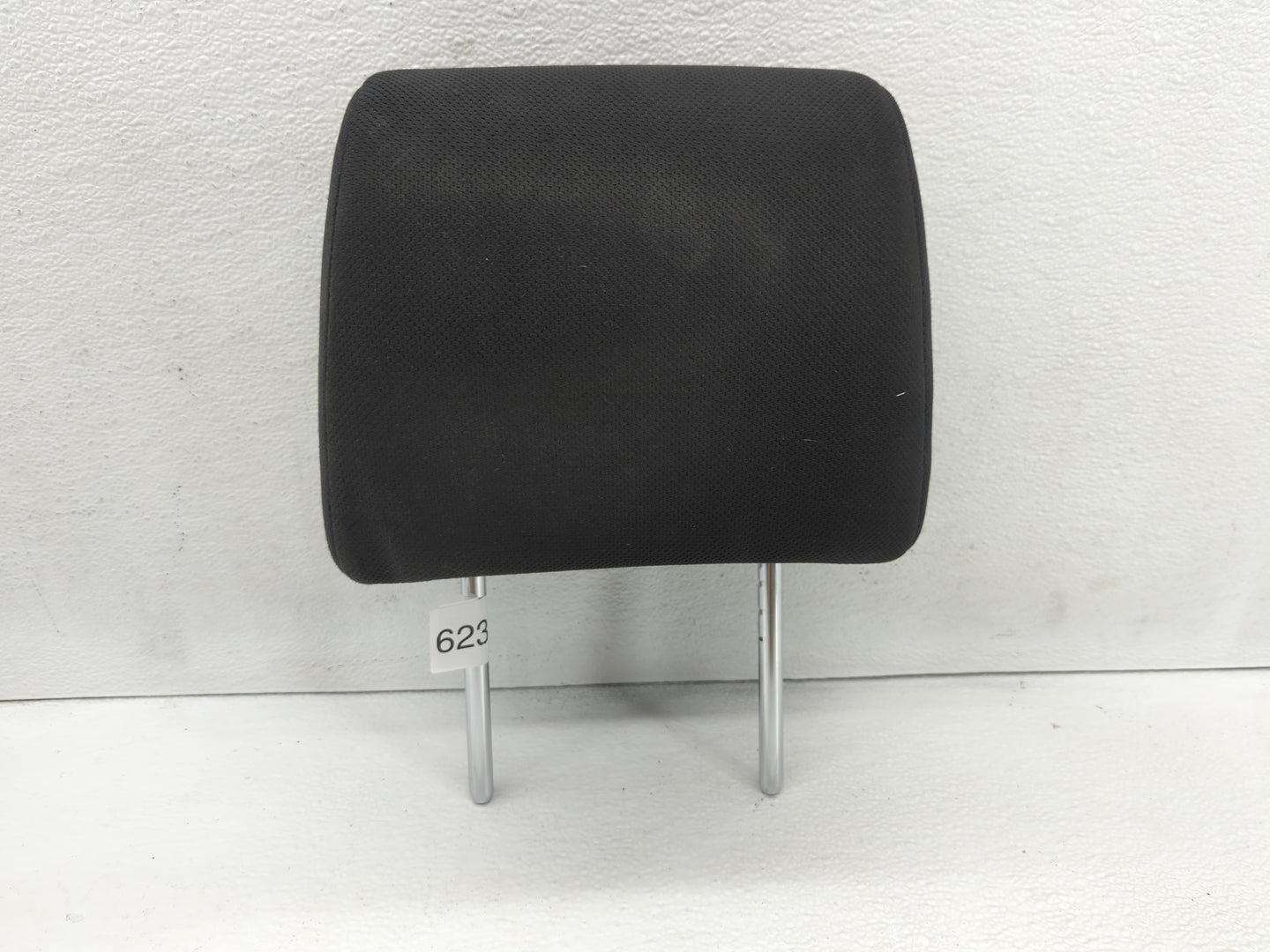 2015 Nissan Rogue Headrest Head Rest Front Driver Passenger Seat Fits OEM Used Auto Parts - Oemusedautoparts1.com
