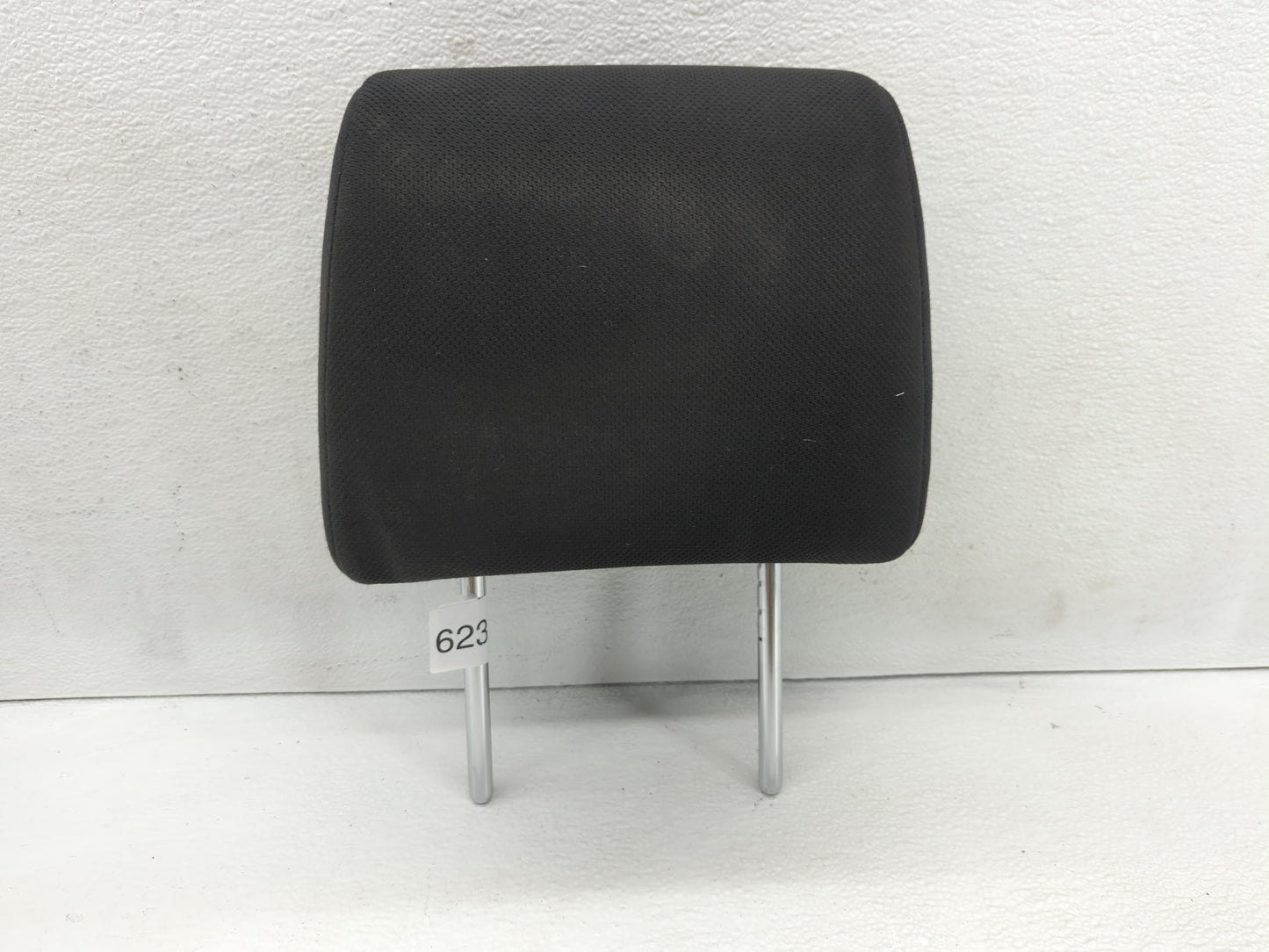 2015 Nissan Rogue Headrest Head Rest Front Driver Passenger Seat Fits OEM Used Auto Parts - Oemusedautoparts1.com