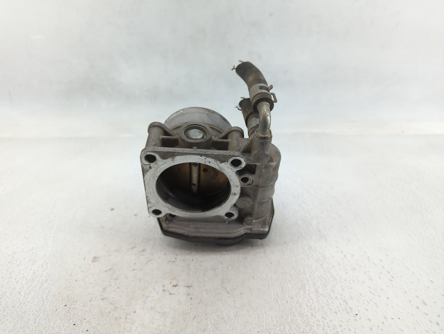 2011-2015 Nissan Rogue Throttle Body P/N:5318H RME60-15 Fits Fits 2011 2012 2013 2014 2015 OEM Used Auto Parts - Oemusedauto