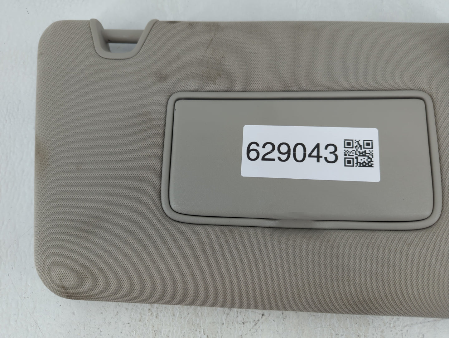 2014-2017 Nissan Rogue Sun Visor Shade Replacement Passenger Right Mirror Fits Fits 2014 2015 2016 2017 OEM Used Auto Parts 