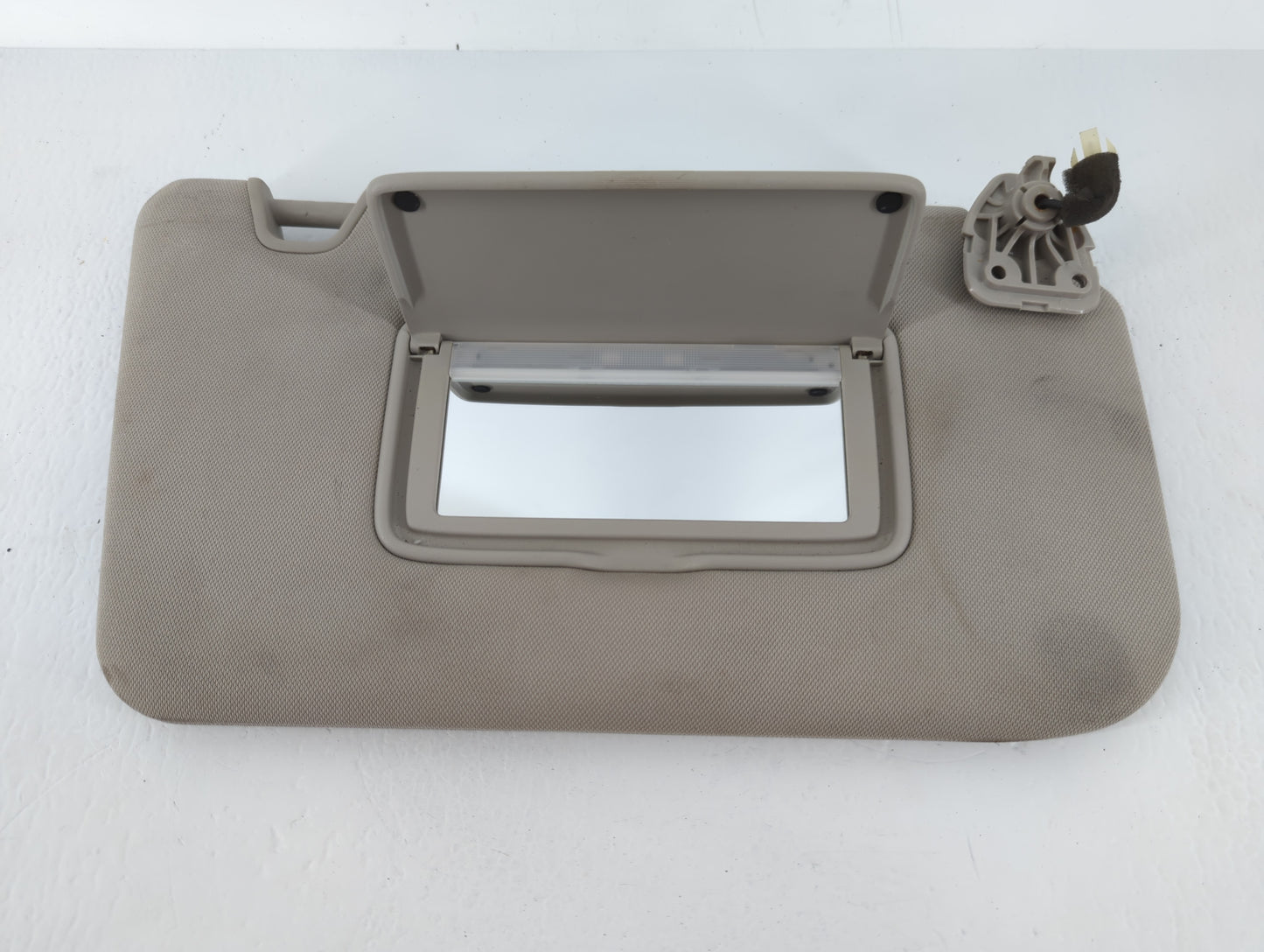 2014-2017 Nissan Rogue Sun Visor Shade Replacement Passenger Right Mirror Fits Fits 2014 2015 2016 2017 OEM Used Auto Parts 