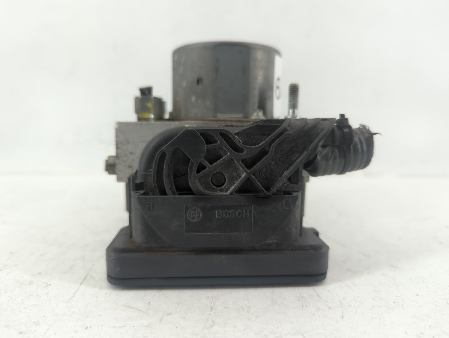2014-2015 Nissan Rogue ABS Pump Control Module Replacement P/N:47660 4BF0A Fits Fits 2014 2015 OEM Used Auto Parts - Oemused
