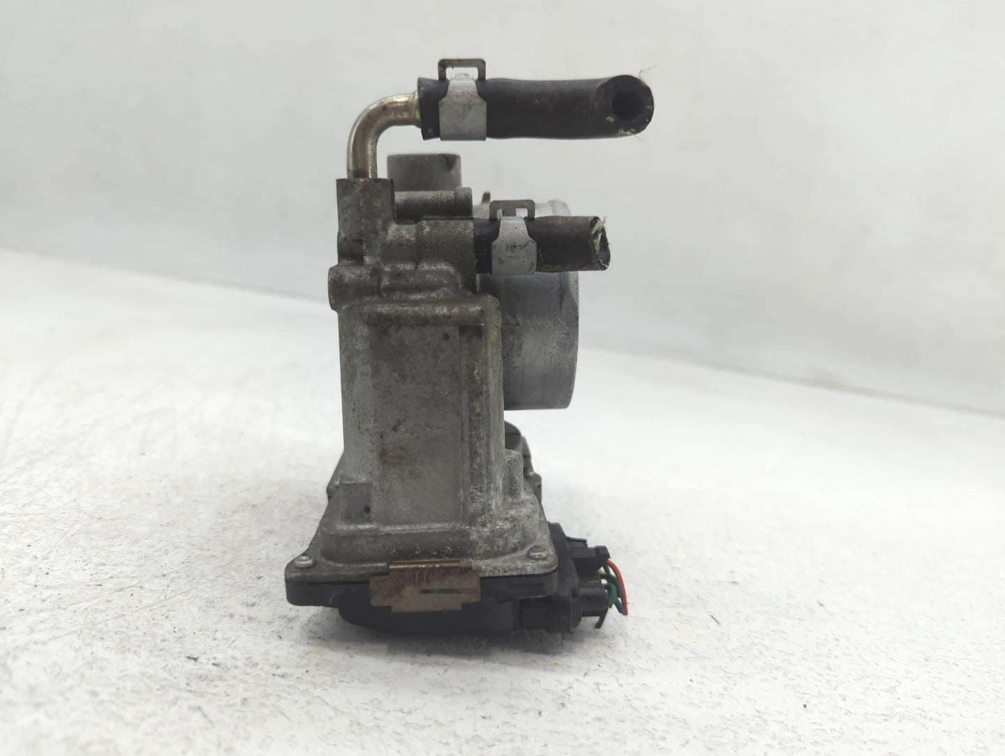 2014-2020 Nissan Rogue Throttle Body Fits Fits 2013 2014 2015 2016 2017 2018 2019 2020 OEM Used Auto Parts - Oemusedautopart