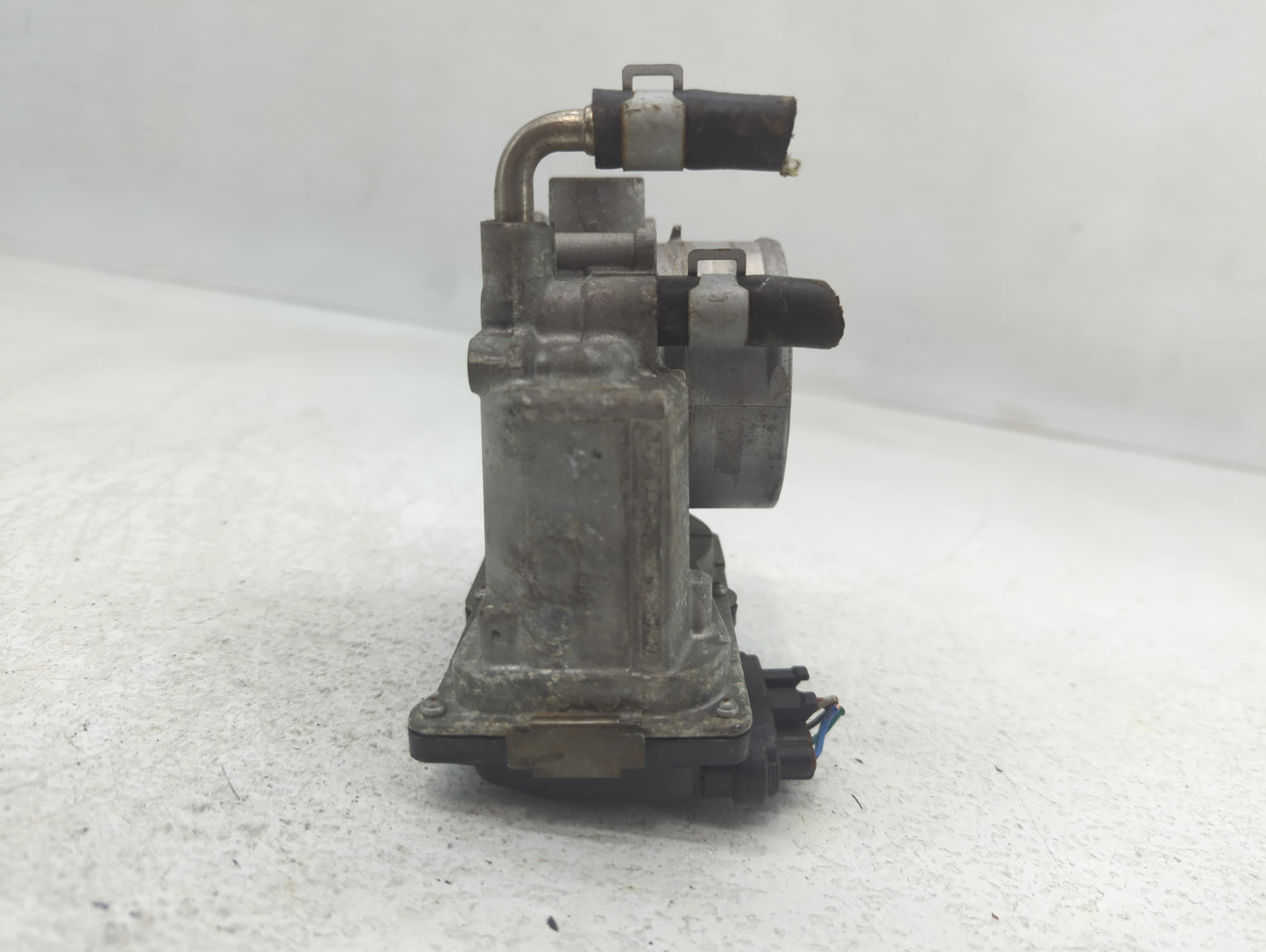 2014-2020 Nissan Rogue Throttle Body Fits Fits 2013 2014 2015 2016 2017 2018 2019 2020 OEM Used Auto Parts - Oemusedautopart