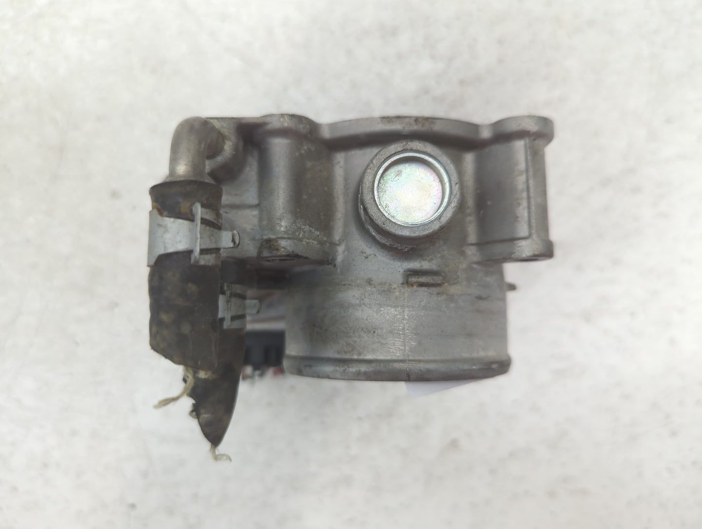 2014-2020 Nissan Rogue Throttle Body P/N:02248 3TA60-01 Fits Fits 2013 2014 2015 2016 2017 2018 2019 2020 OEM Used Auto Part