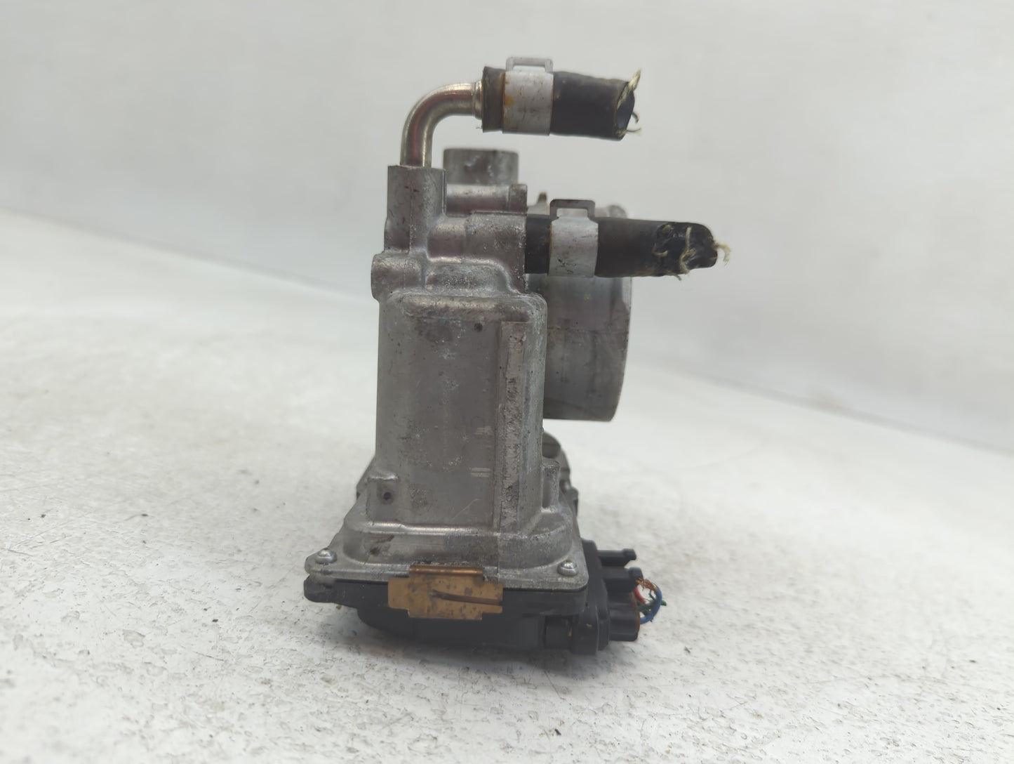 2014-2020 Nissan Rogue Throttle Body P/N:02248 3TA60-01 Fits Fits 2013 2014 2015 2016 2017 2018 2019 2020 OEM Used Auto Part