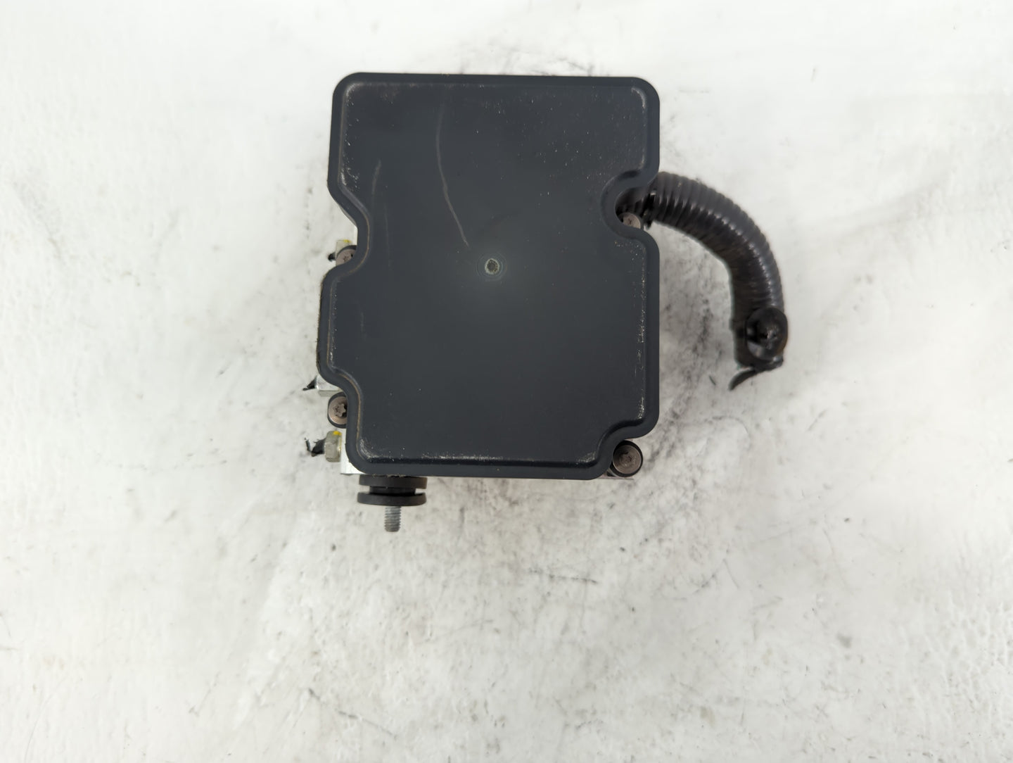 2014-2015 Nissan Rogue ABS Pump Control Module Replacement P/N:47660-4BA0A Fits Fits 2014 2015 OEM Used Auto Parts - Oemused