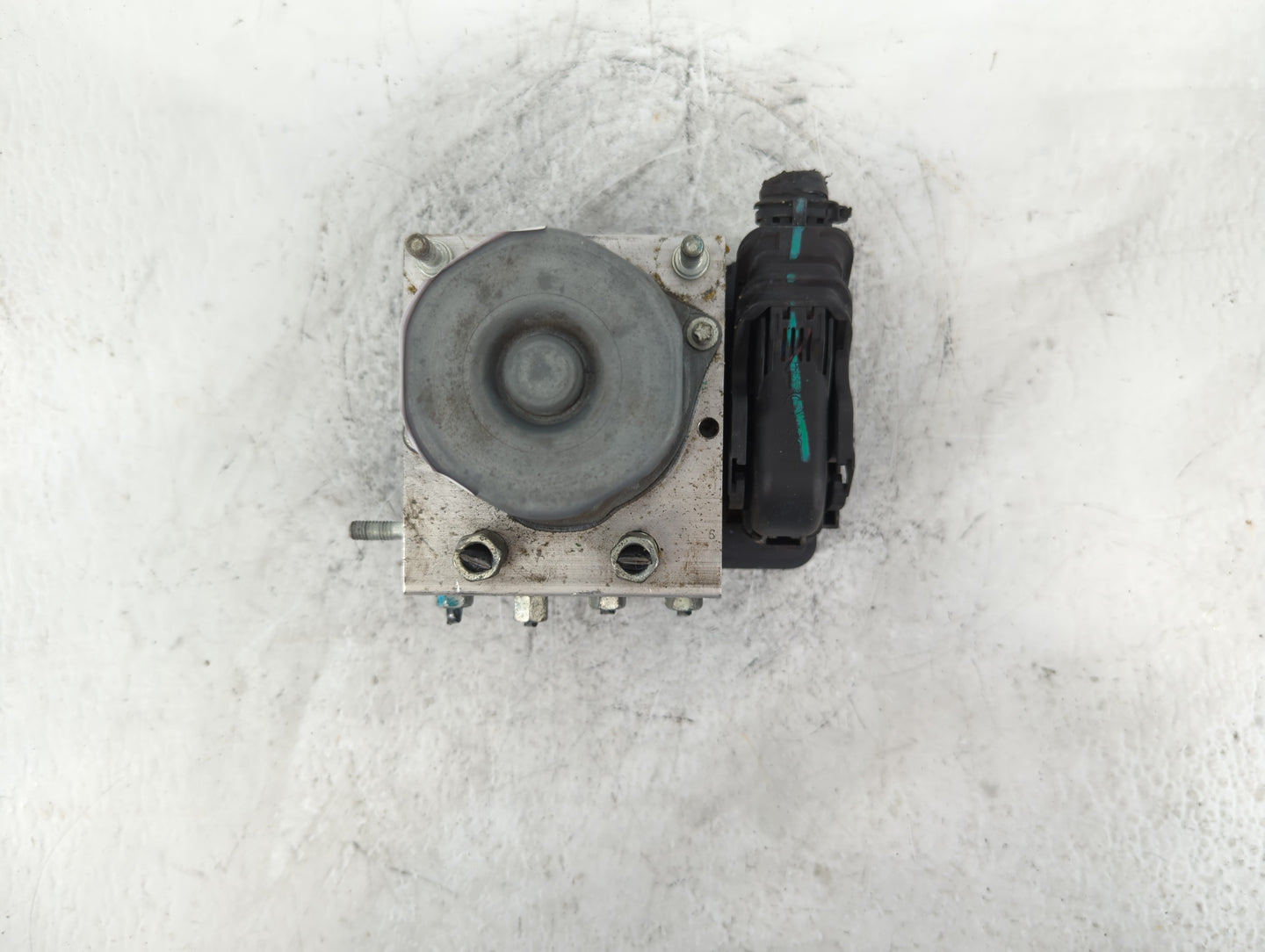 2015-2016 Nissan Rogue ABS Pump Control Module Replacement P/N:47660 5HA0A Fits Fits 2015 2016 OEM Used Auto Parts - Oemused