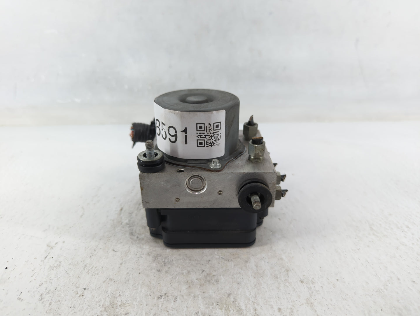 2014-2015 Nissan Rogue ABS Pump Control Module Replacement P/N:47660-4BA0A Fits Fits 2014 2015 OEM Used Auto Parts - Oemused