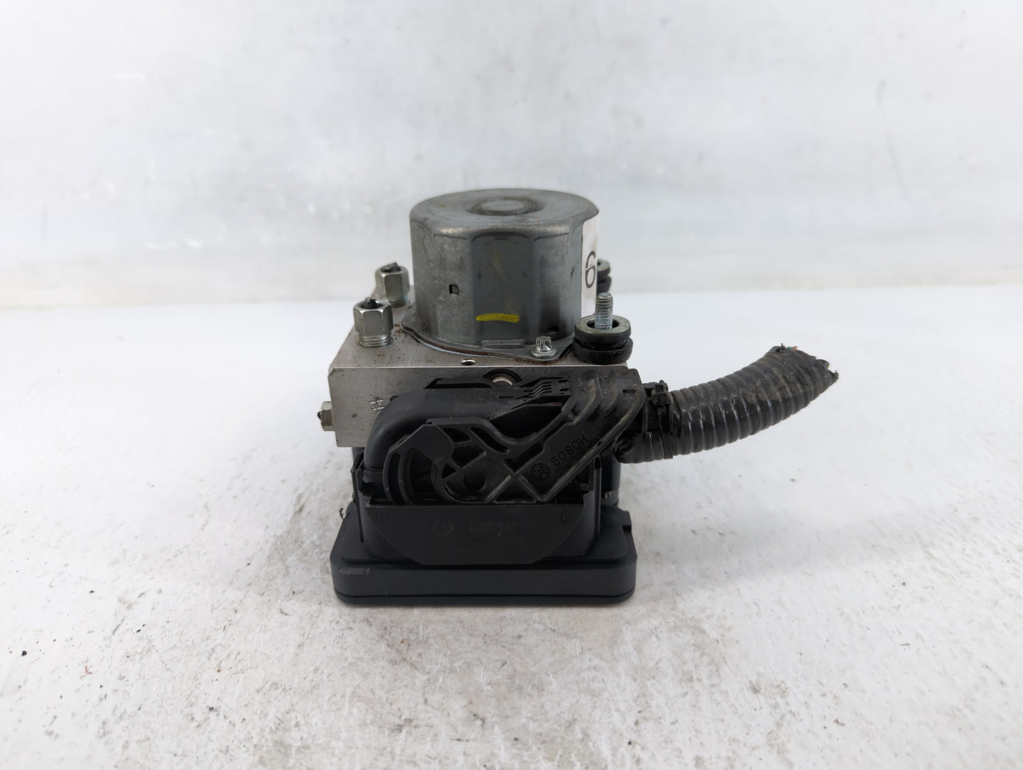 2014-2015 Nissan Rogue ABS Pump Control Module Replacement P/N:47660-4BA0A Fits Fits 2014 2015 OEM Used Auto Parts - Oemused