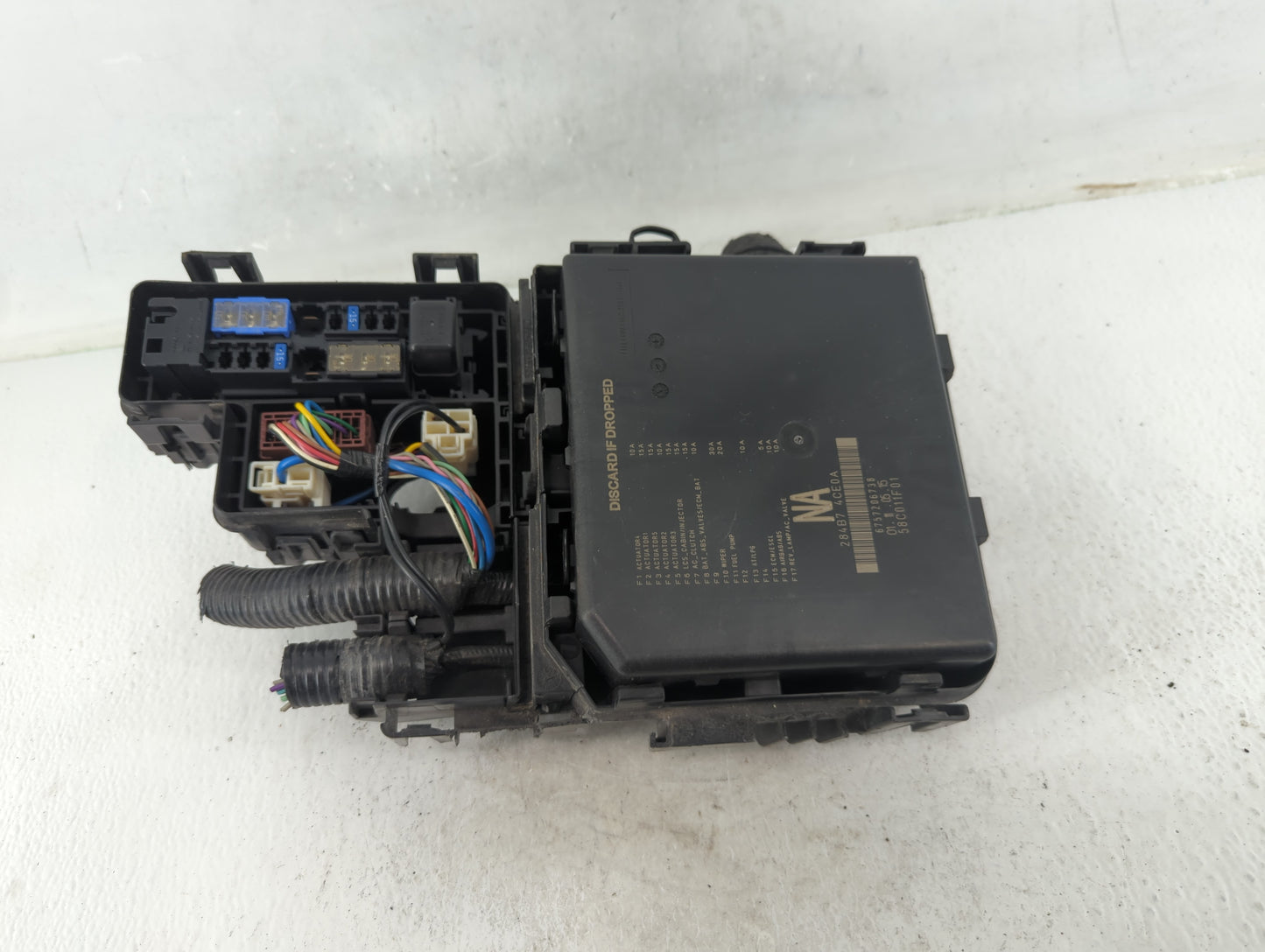 2014-2016 Nissan Rogue Fusebox Fuse Box Panel Relay Module P/N:675720638 284B7 4CE0A Fits Fits 2014 2015 2016 OEM Used Auto 