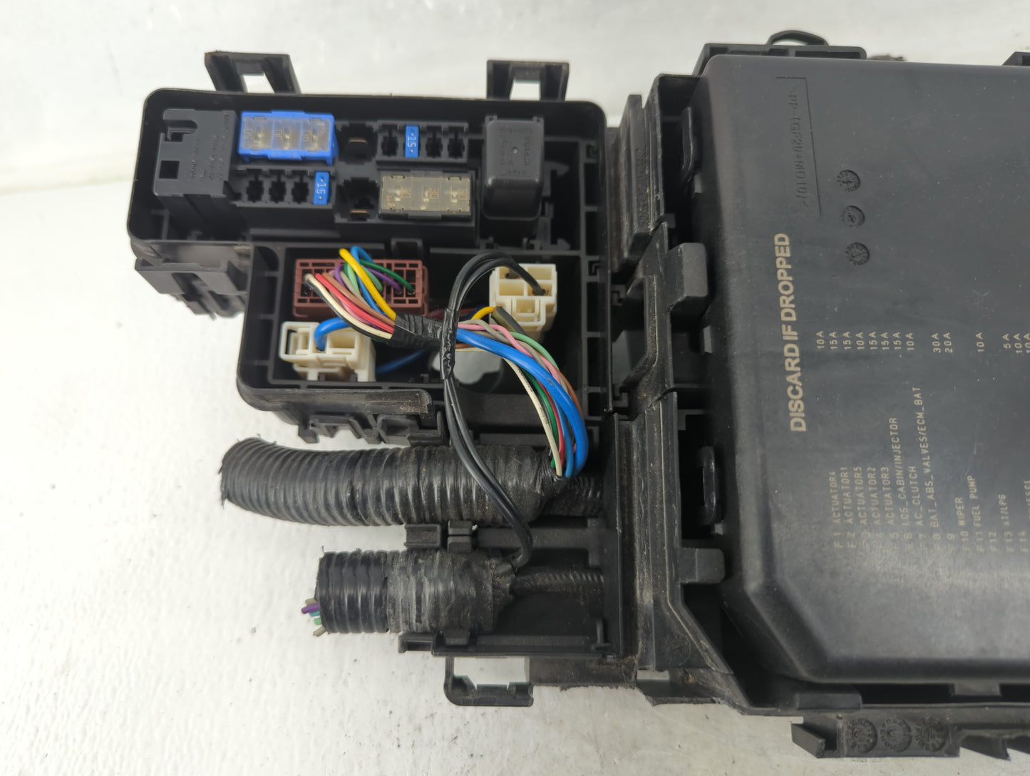 2014-2016 Nissan Rogue Fusebox Fuse Box Panel Relay Module P/N:675720638 284B7 4CE0A Fits Fits 2014 2015 2016 OEM Used Auto 