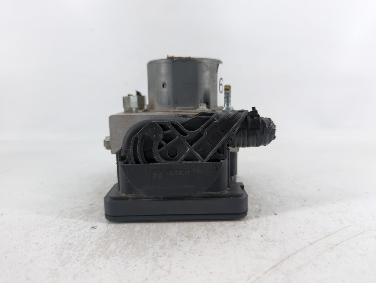 2014-2015 Nissan Rogue ABS Pump Control Module Replacement P/N:47660-4BA0A Fits Fits 2014 2015 OEM Used Auto Parts - Oemused