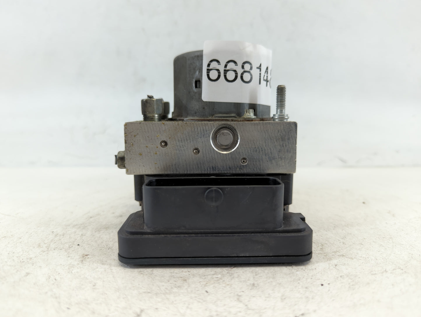 2015-2016 Nissan Rogue ABS Pump Control Module Replacement P/N:47660 5HA0A Fits Fits 2015 2016 OEM Used Auto Parts - Oemused