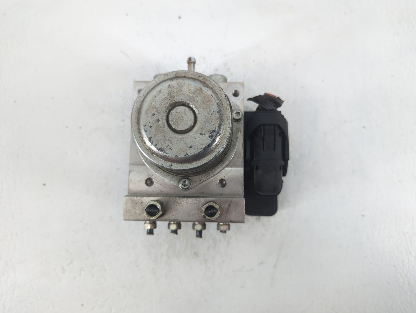 2012-2015 Nissan Rogue ABS Pump Control Module Replacement P/N:47660 JM04A Fits Fits 2012 2013 2014 2015 OEM Used Auto Parts