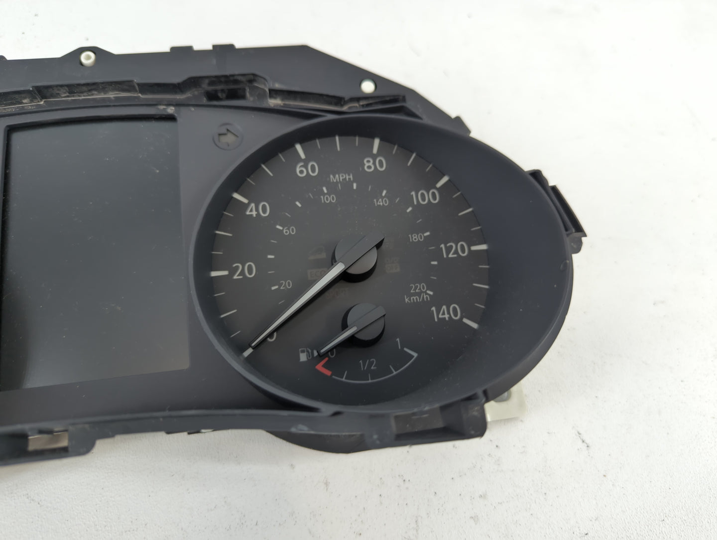 2015 Nissan Rogue Instrument Cluster Speedometer Gauges P/N:5HA3A/A5DX Fits OEM Used Auto Parts - Oemusedautoparts1.com