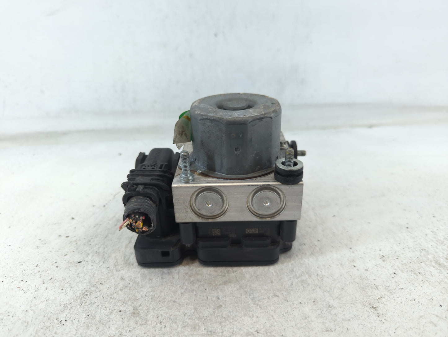 2014-2015 Nissan Rogue ABS Pump Control Module Replacement P/N:47660 4BF0A Fits Fits 2014 2015 OEM Used Auto Parts - Oemused