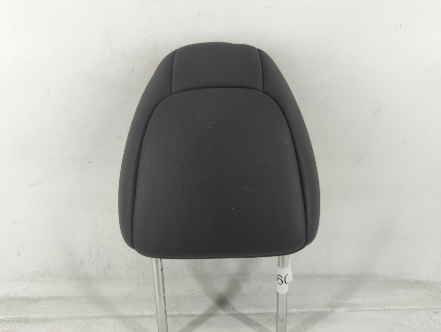 2015 Nissan Rogue Headrest Head Rest Front Driver Passenger Seat Fits OEM Used Auto Parts - Oemusedautoparts1.com