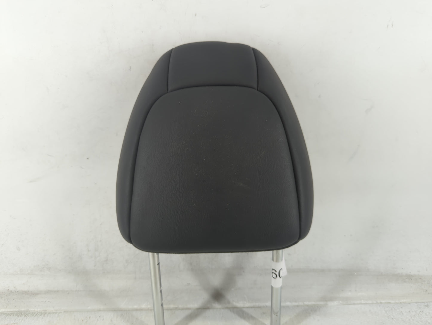 2015 Nissan Rogue Headrest Head Rest Front Driver Passenger Seat Fits OEM Used Auto Parts - Oemusedautoparts1.com