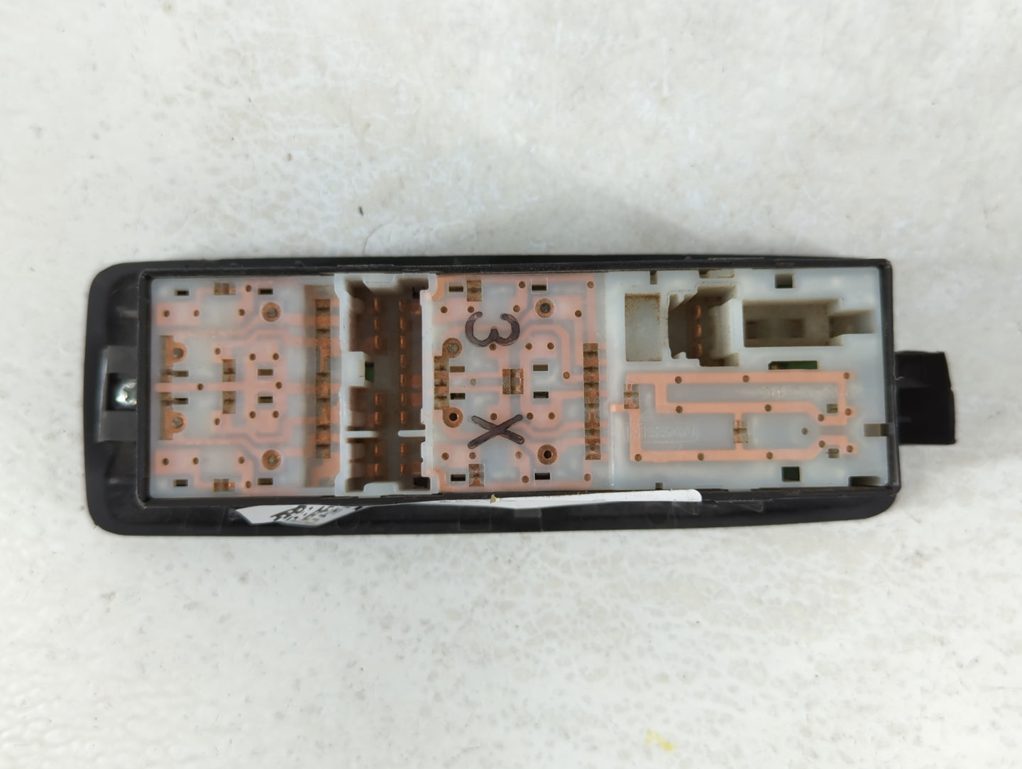 2015 Nissan Rogue Master Power Window Switch Replacement Driver Side Left Fits OEM Used Auto Parts - Oemusedautoparts1.com