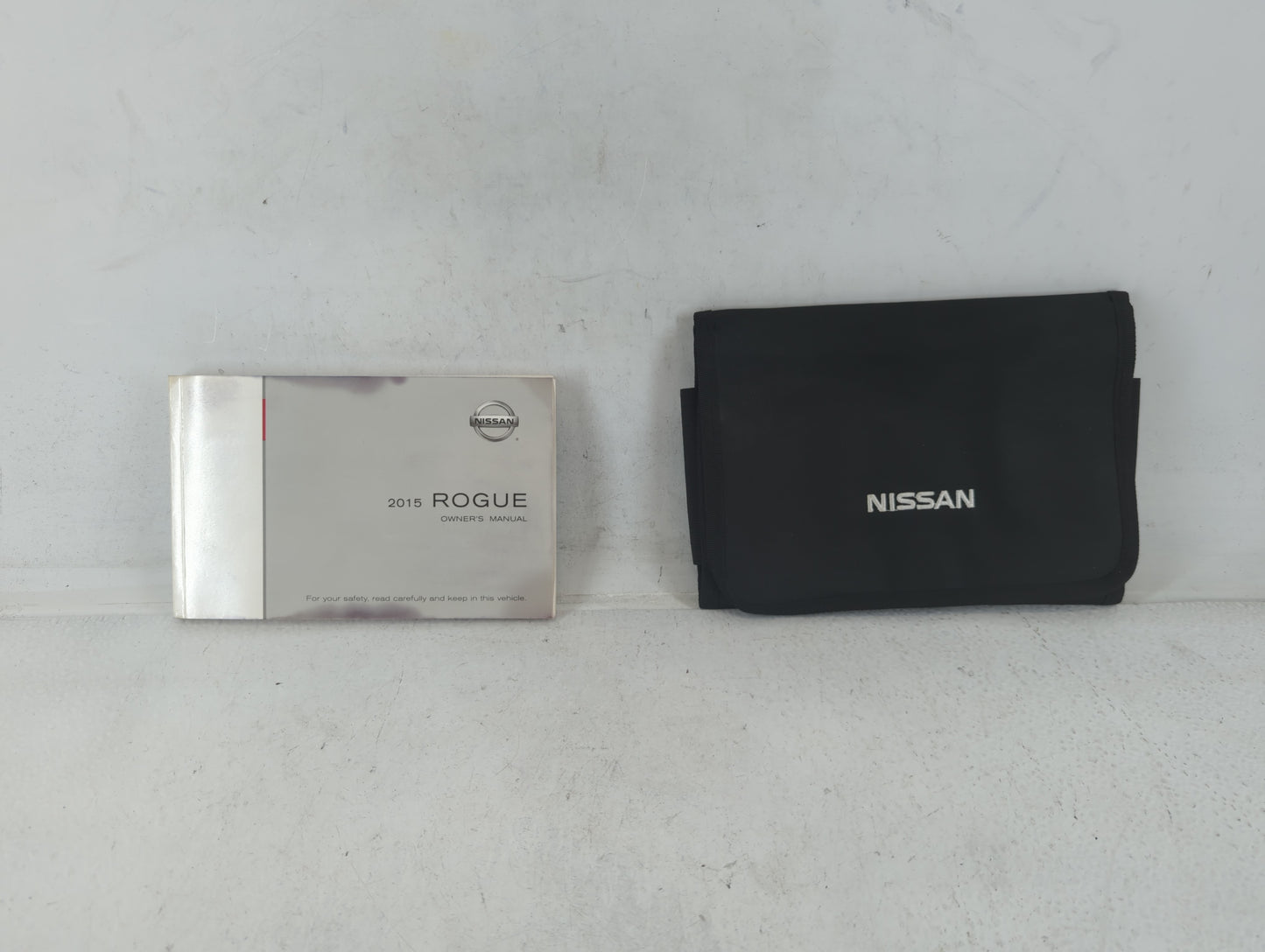 2015 Nissan Rogue Owners Manual Book Guide P/N:TOOUM-JMO3D OEM Used Auto Parts - Oemusedautoparts1.com