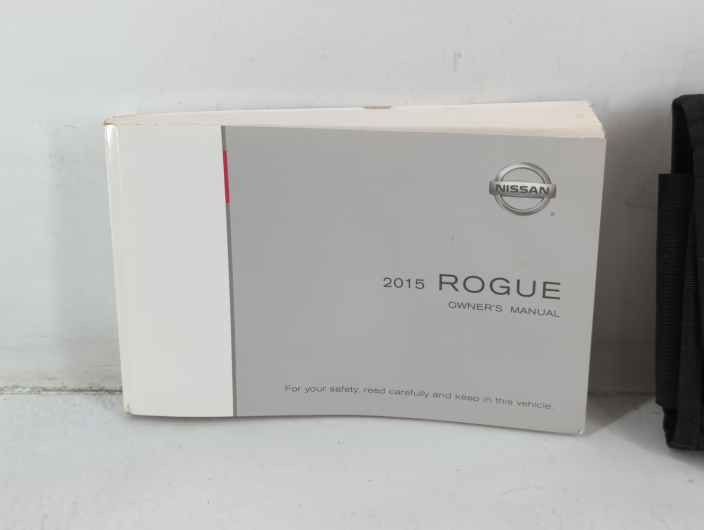 2015 Nissan Rogue Owners Manual Book Guide P/N:OM15EA OT32U2 OEM Used Auto Parts - Oemusedautoparts1.com