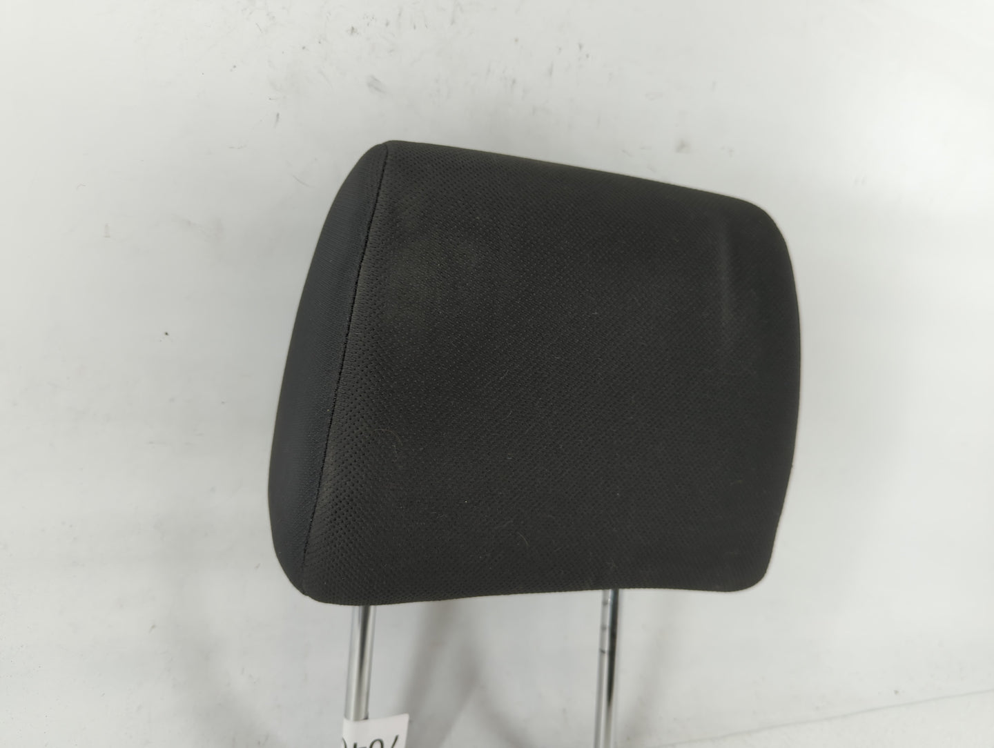 2015 Nissan Rogue Headrest Head Rest Front Driver Passenger Seat Fits OEM Used Auto Parts - Oemusedautoparts1.com