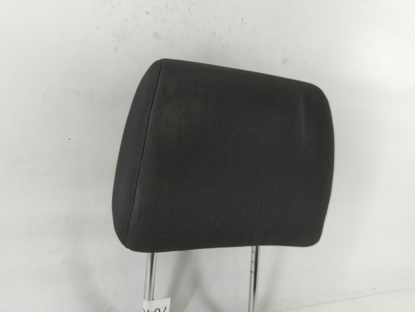 2015 Nissan Rogue Headrest Head Rest Front Driver Passenger Seat Fits OEM Used Auto Parts - Oemusedautoparts1.com