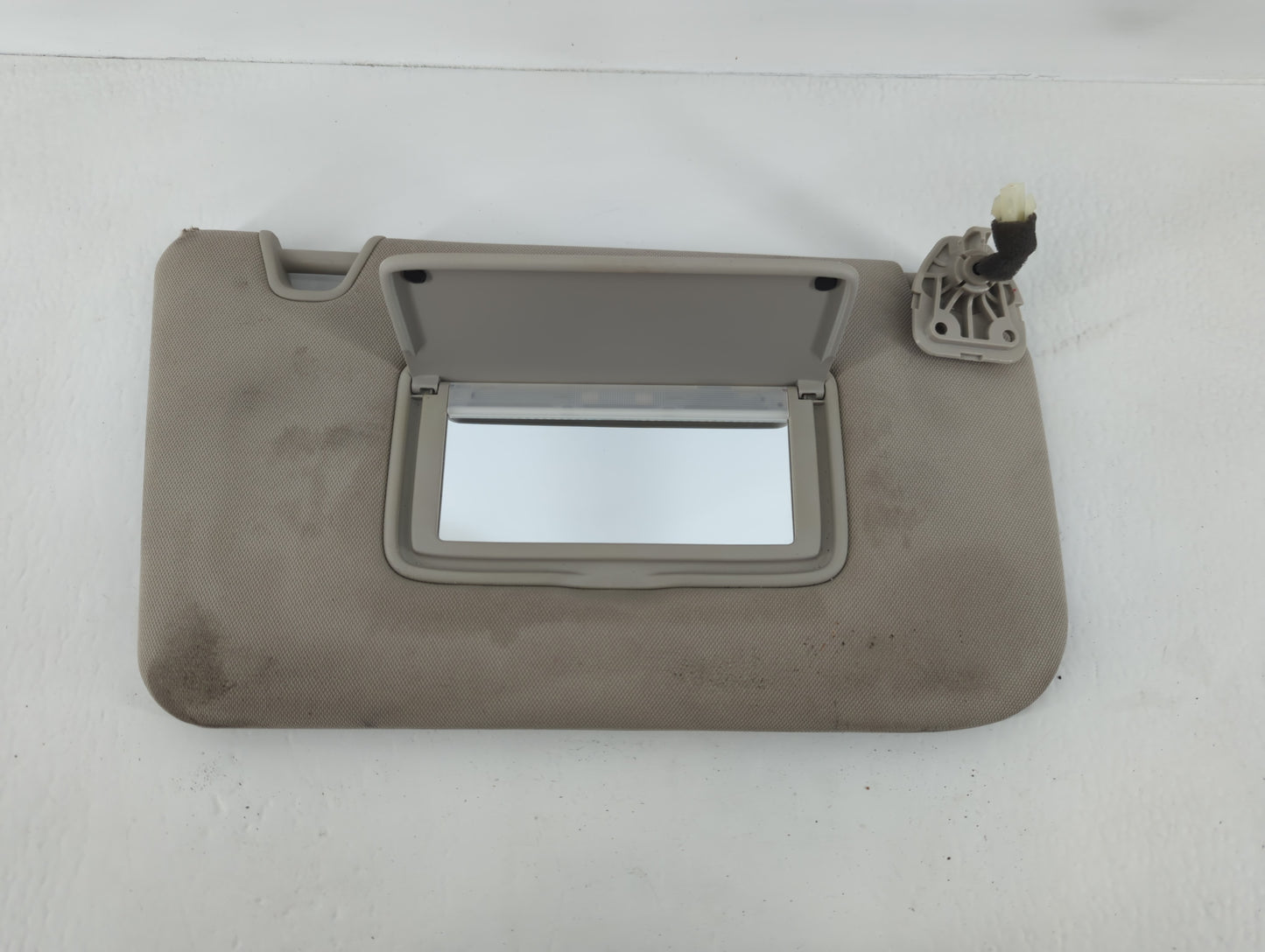 2014-2017 Nissan Rogue Sun Visor Shade Replacement Passenger Right Mirror Fits Fits 2014 2015 2016 2017 OEM Used Auto Parts 
