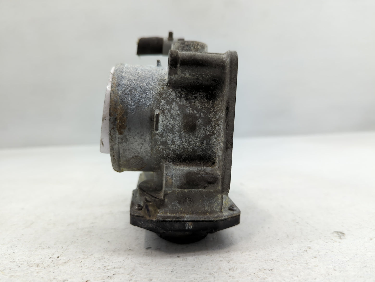 2014-2020 Nissan Rogue Throttle Body P/N:3TA60-01 A Fits Fits 2013 2014 2015 2016 2017 2018 2019 2020 OEM Used Auto Parts - 