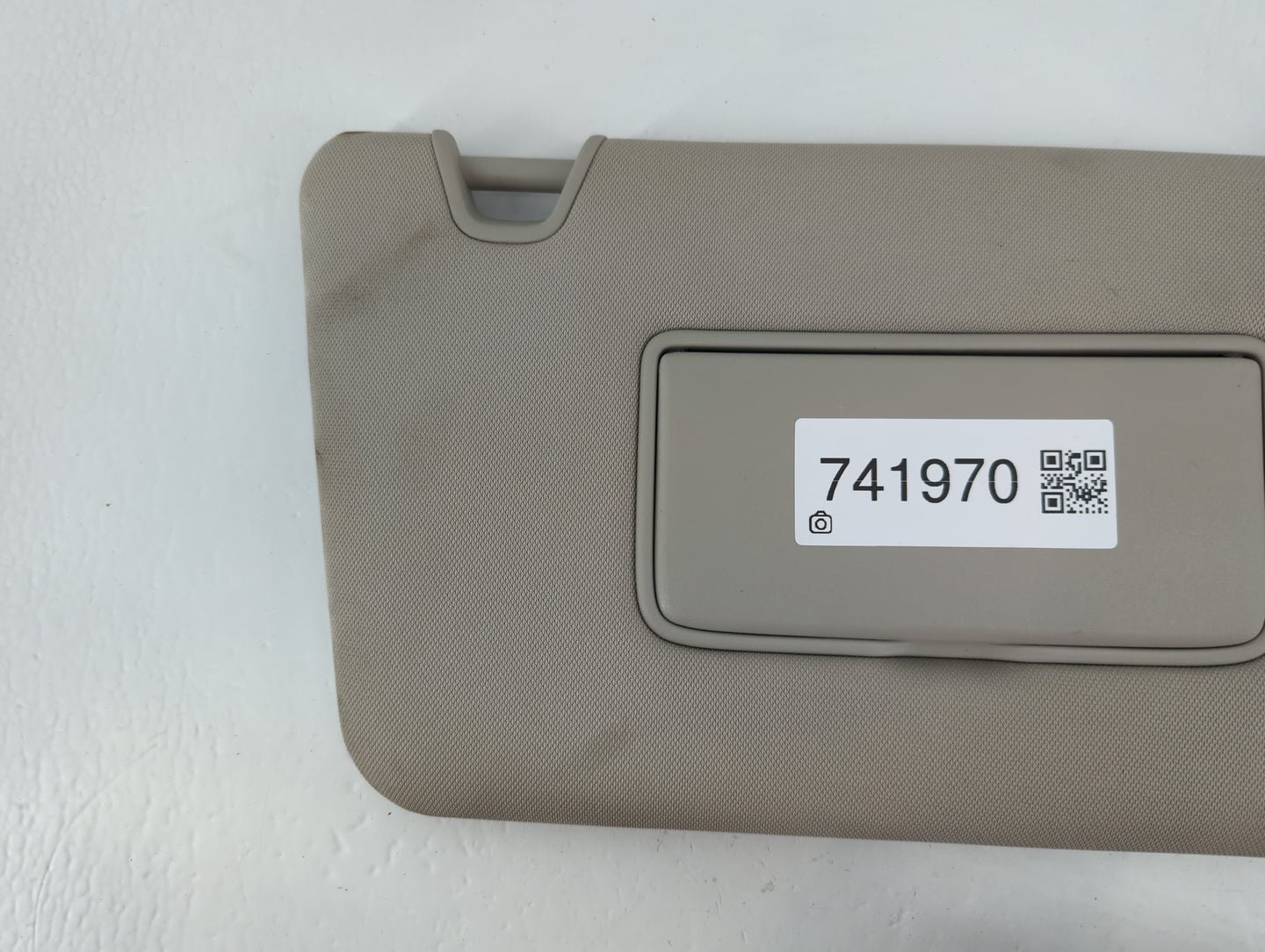 2014-2017 Nissan Rogue Sun Visor Shade Replacement Passenger Right Mirror Fits Fits 2014 2015 2016 2017 OEM Used Auto Parts 