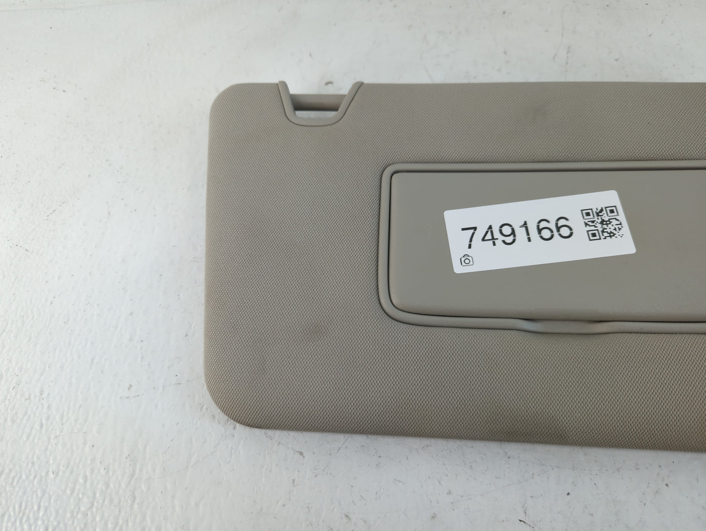 2014-2017 Nissan Rogue Sun Visor Shade Replacement Passenger Right Mirror Fits Fits 2014 2015 2016 2017 OEM Used Auto Parts 