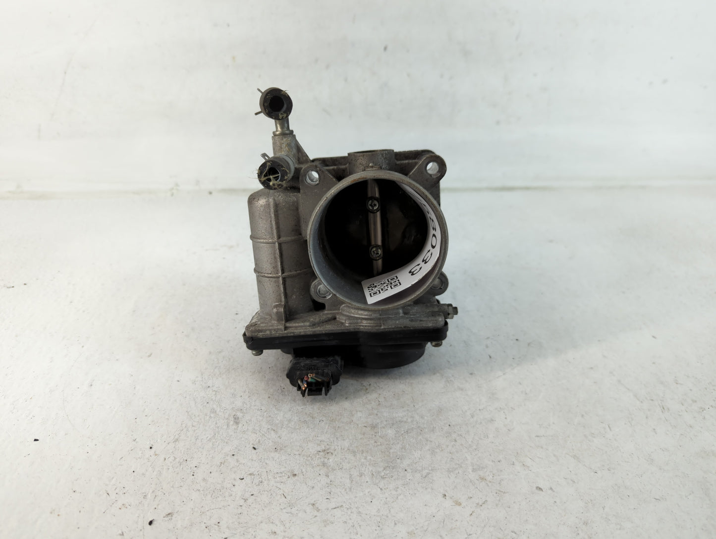 2011-2015 Nissan Rogue Throttle Body P/N:RME60-15 Fits Fits 2011 2012 2013 2014 2015 OEM Used Auto Parts - Oemusedautoparts1
