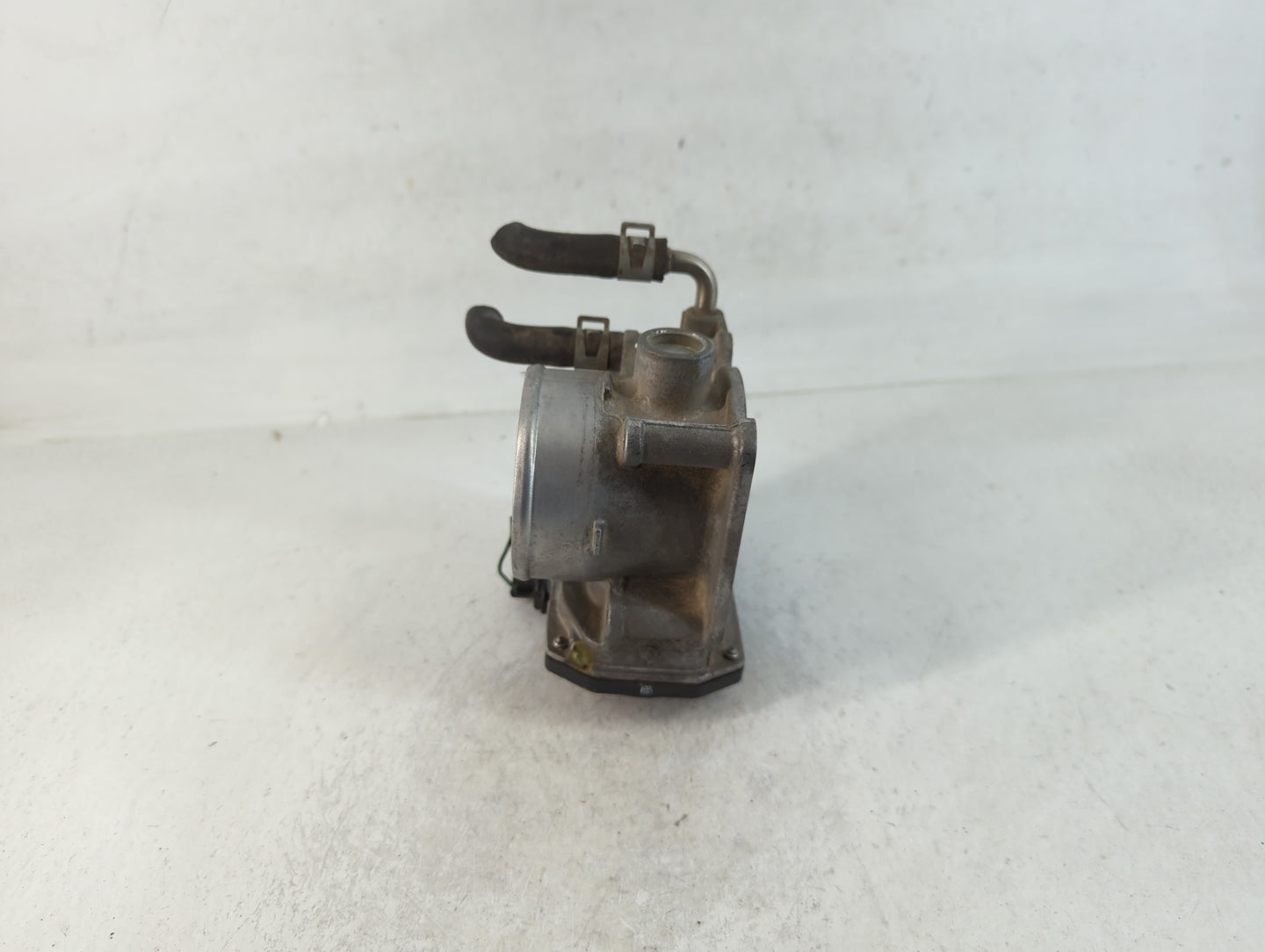 2014-2020 Nissan Rogue Throttle Body P/N:3TA60-01 A Fits Fits 2013 2014 2015 2016 2017 2018 2019 2020 OEM Used Auto Parts - 
