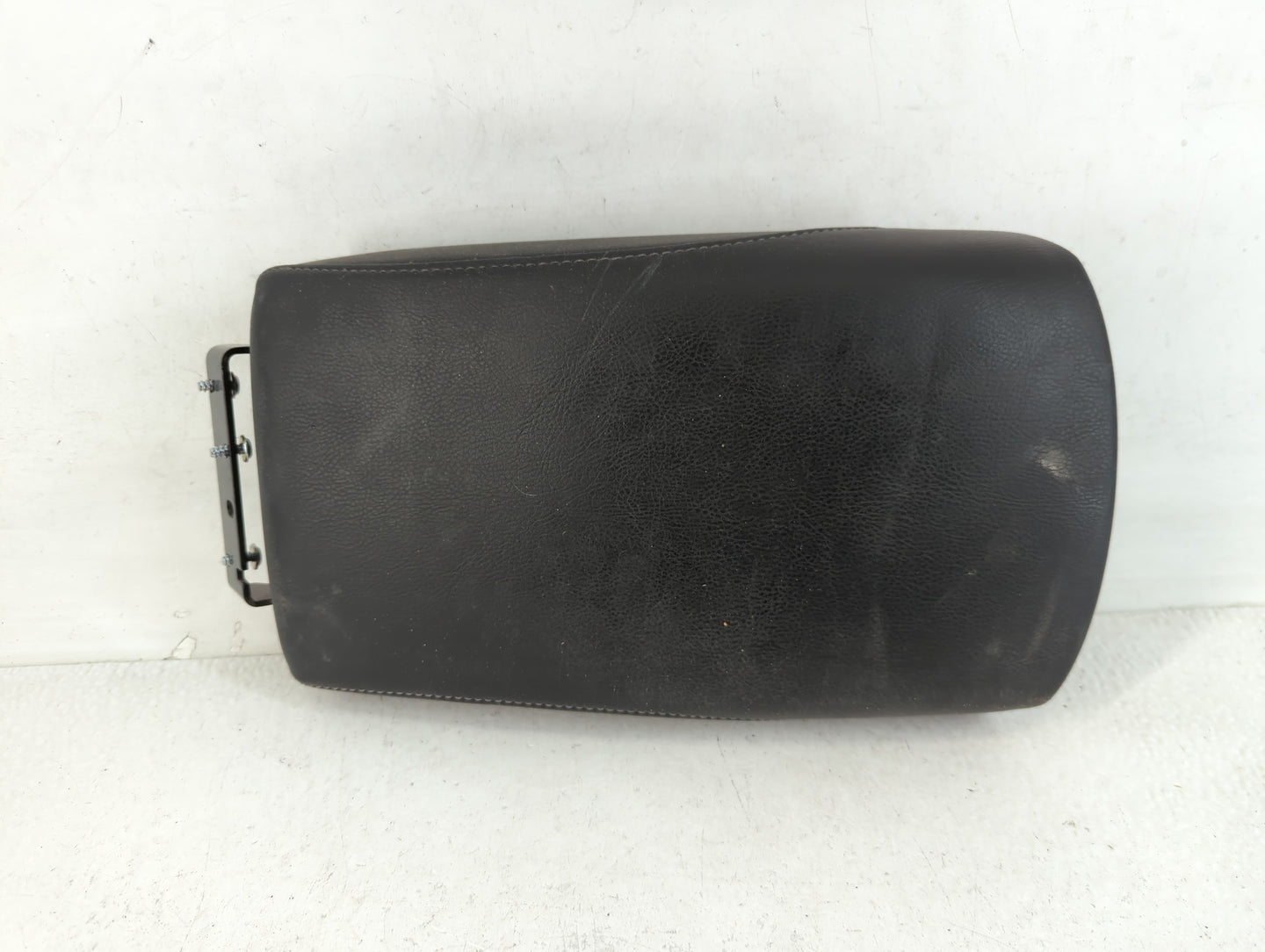 2015 Nissan Rogue Center Console Armrest Cover Lid Fits OEM Used Auto Parts - Oemusedautoparts1.com