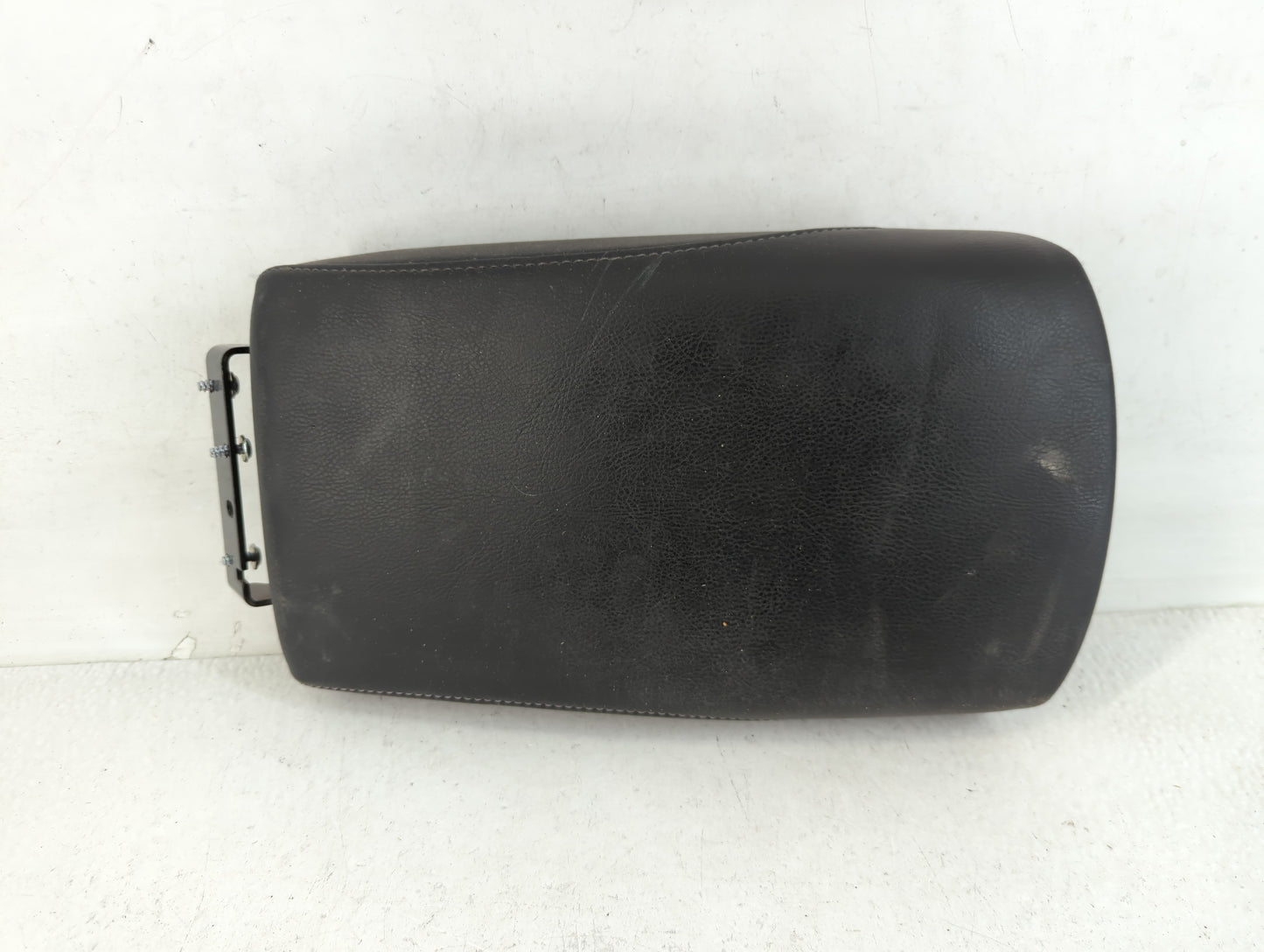 2015 Nissan Rogue Center Console Armrest Cover Lid Fits OEM Used Auto Parts - Oemusedautoparts1.com