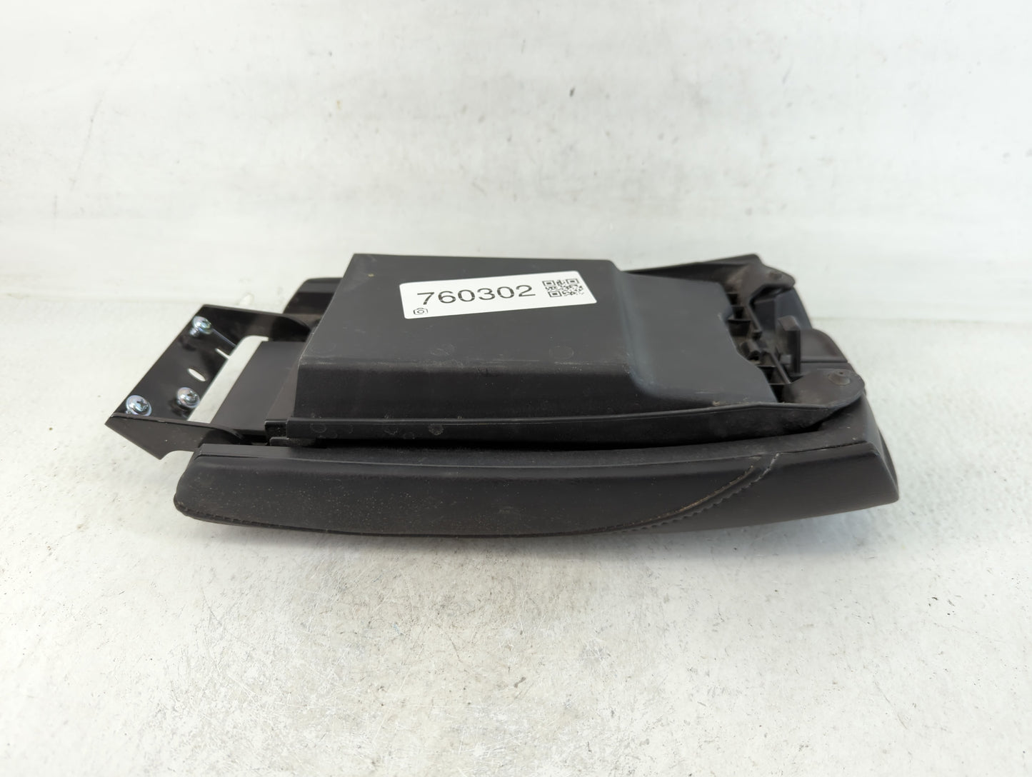 2015 Nissan Rogue Center Console Armrest Cover Lid Fits OEM Used Auto Parts - Oemusedautoparts1.com